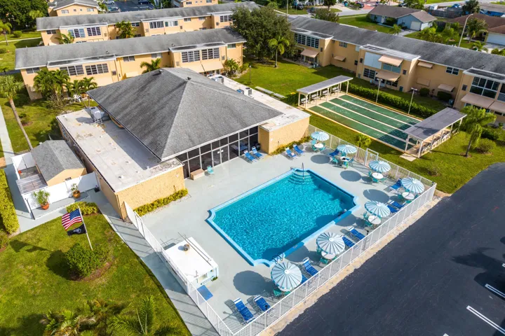 Enjoy this pool!