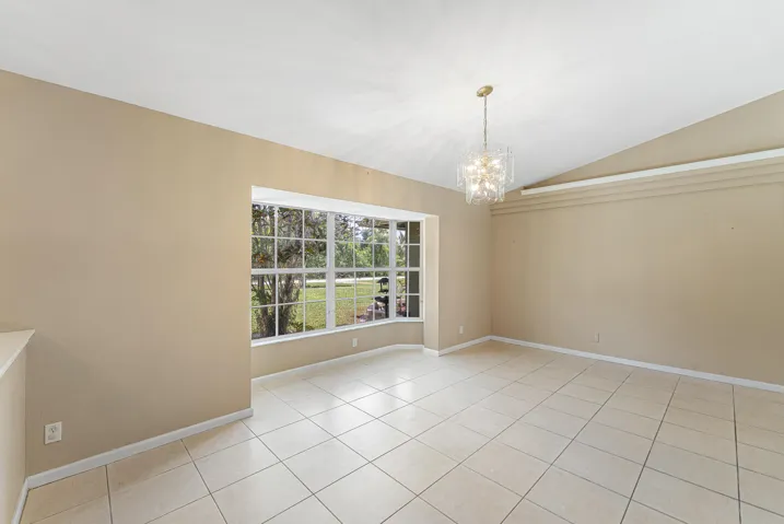 formal sitting room/ Dinning Room