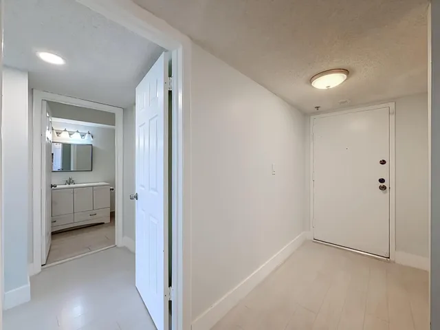 16300 Golf Club Road​​‌​​​​‌​​‌‌​‌‌​​​‌‌​‌​‌​‌​​​‌​​ #201-31