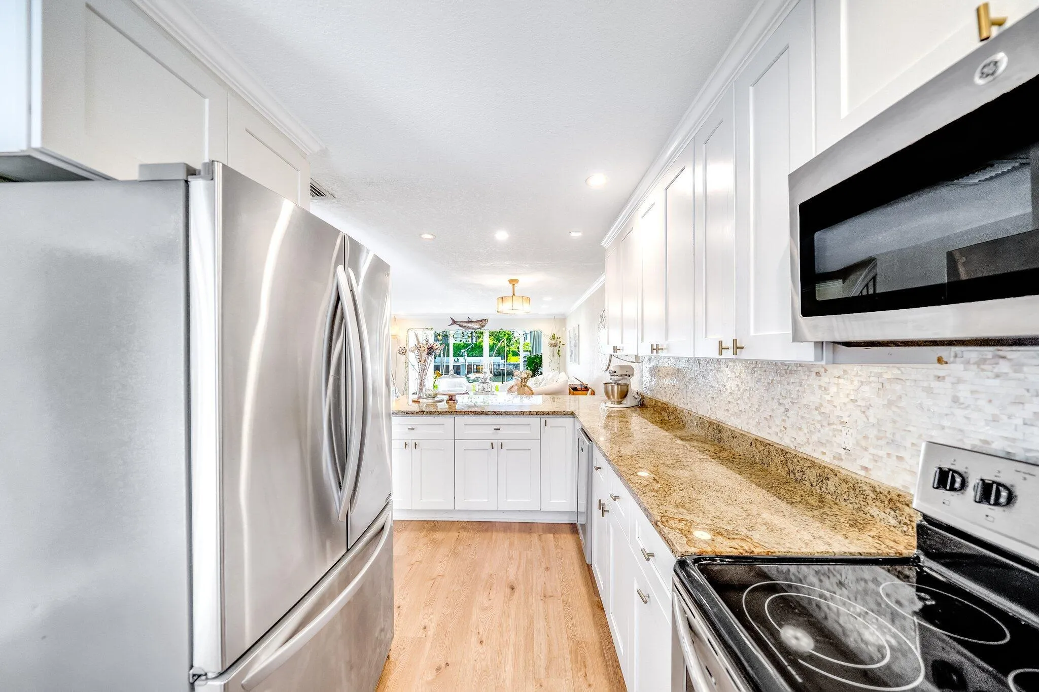 26-web-or-mls-JOY09222