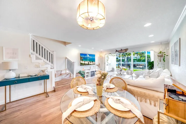 30-web-or-mls-JOY09243