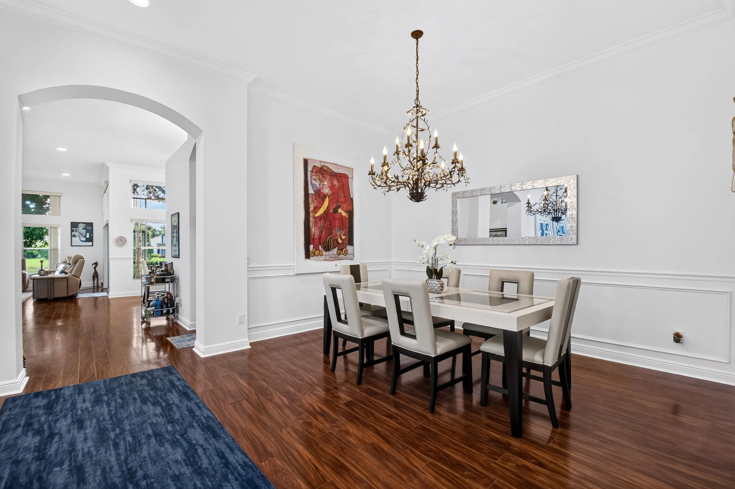 The Chandelier adds a touch of glamour & sophistication.