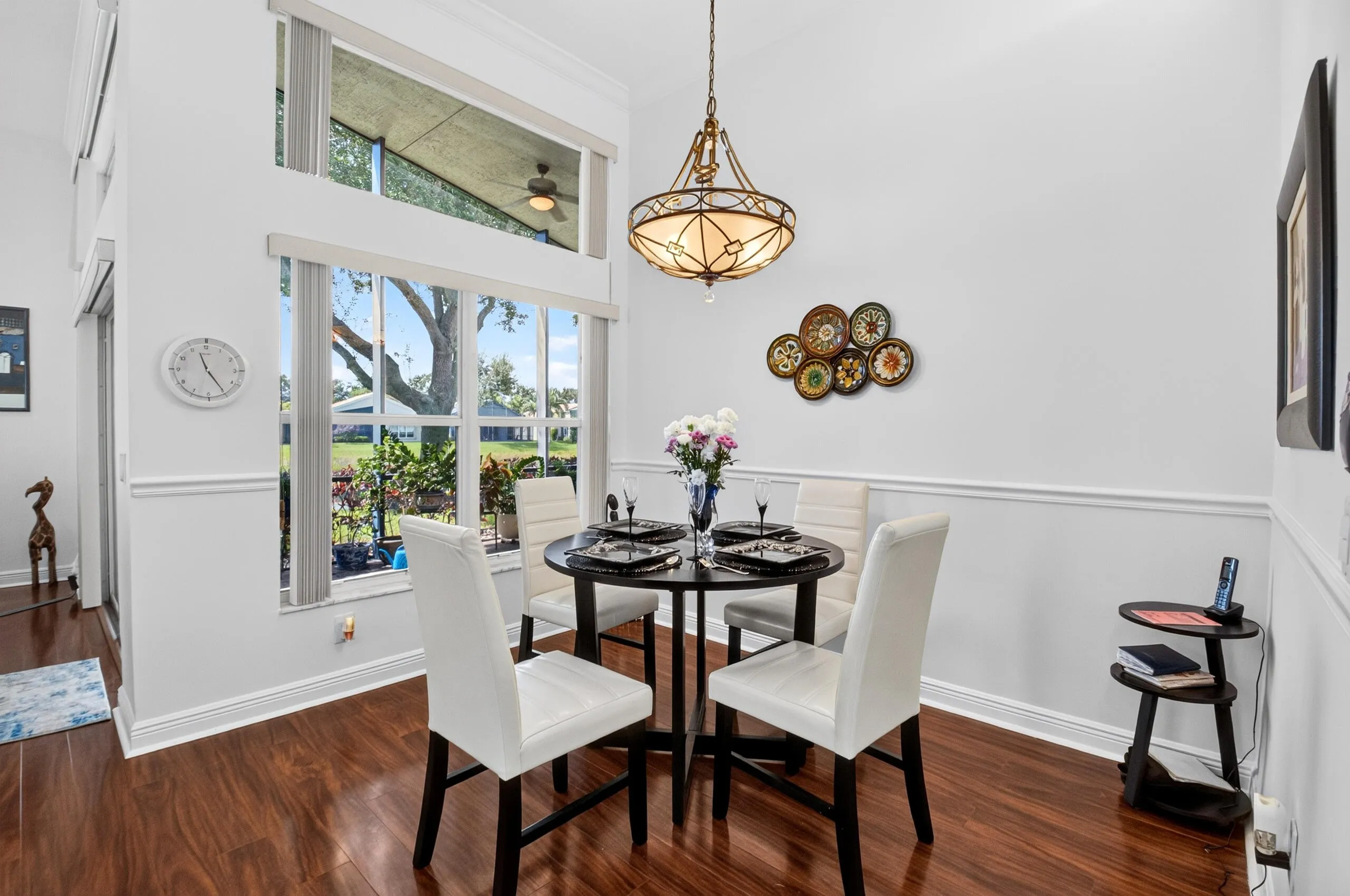 Cafe overlooks the sparkling lake creating a beautiful backdrop for morning coffee & casual dining.