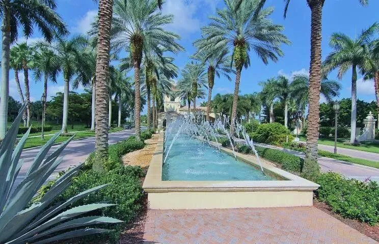 Lovely Man Gated Entrance