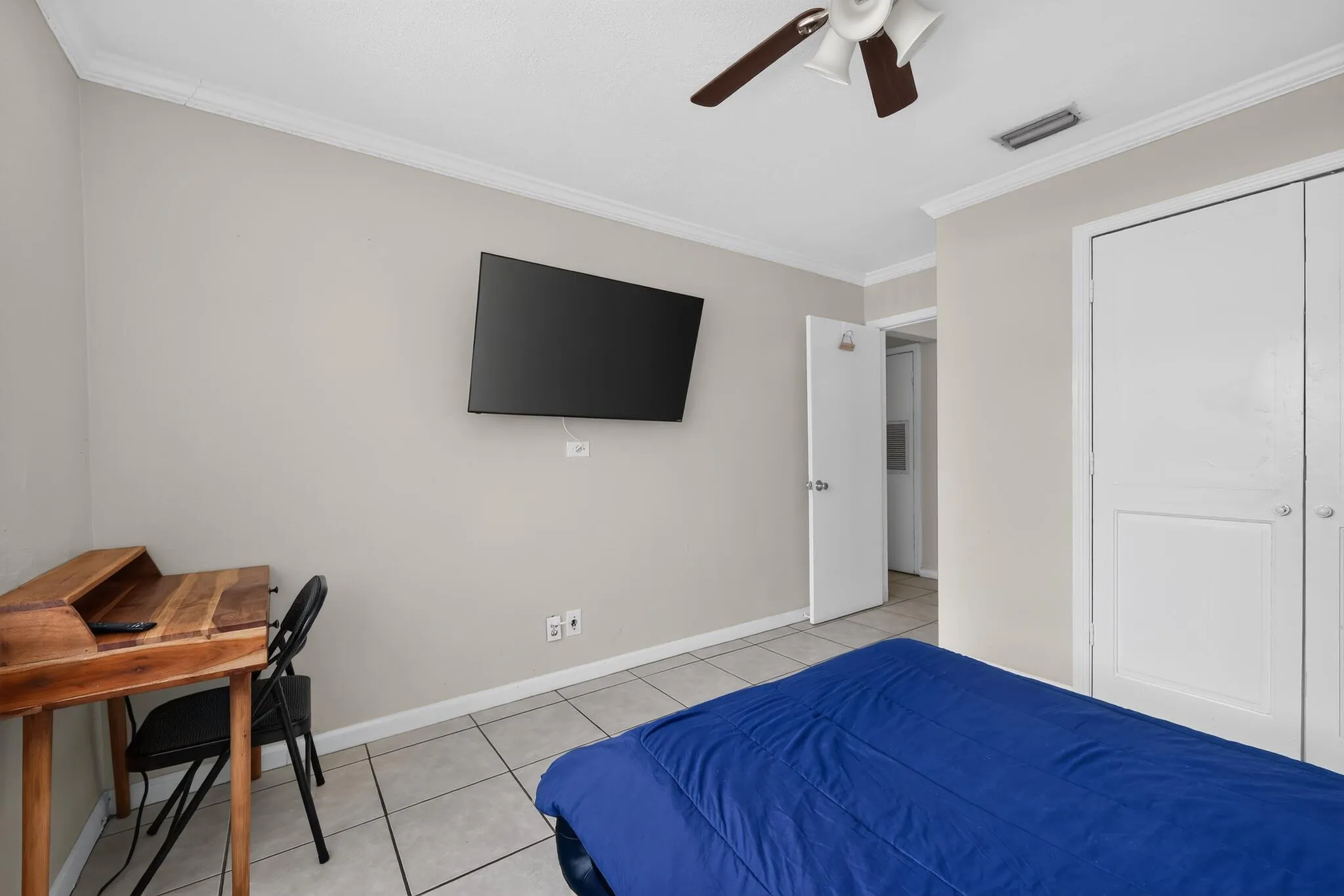 29_1213_14th_Ave_S-Bedroom-0016