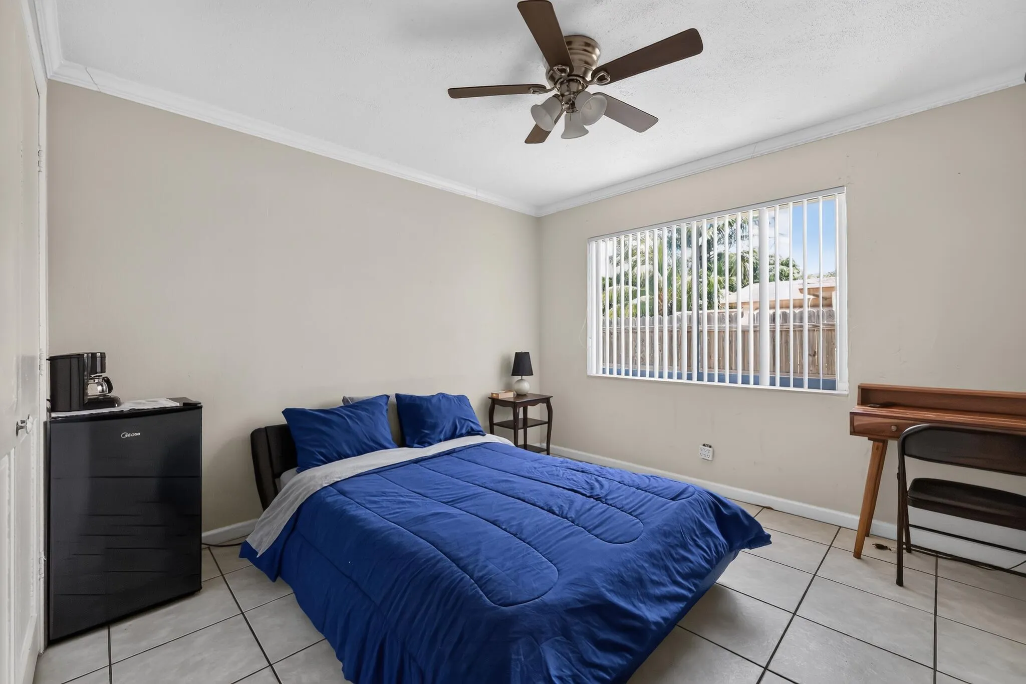 25_1213_14th_Ave_S-Bedroom-0010