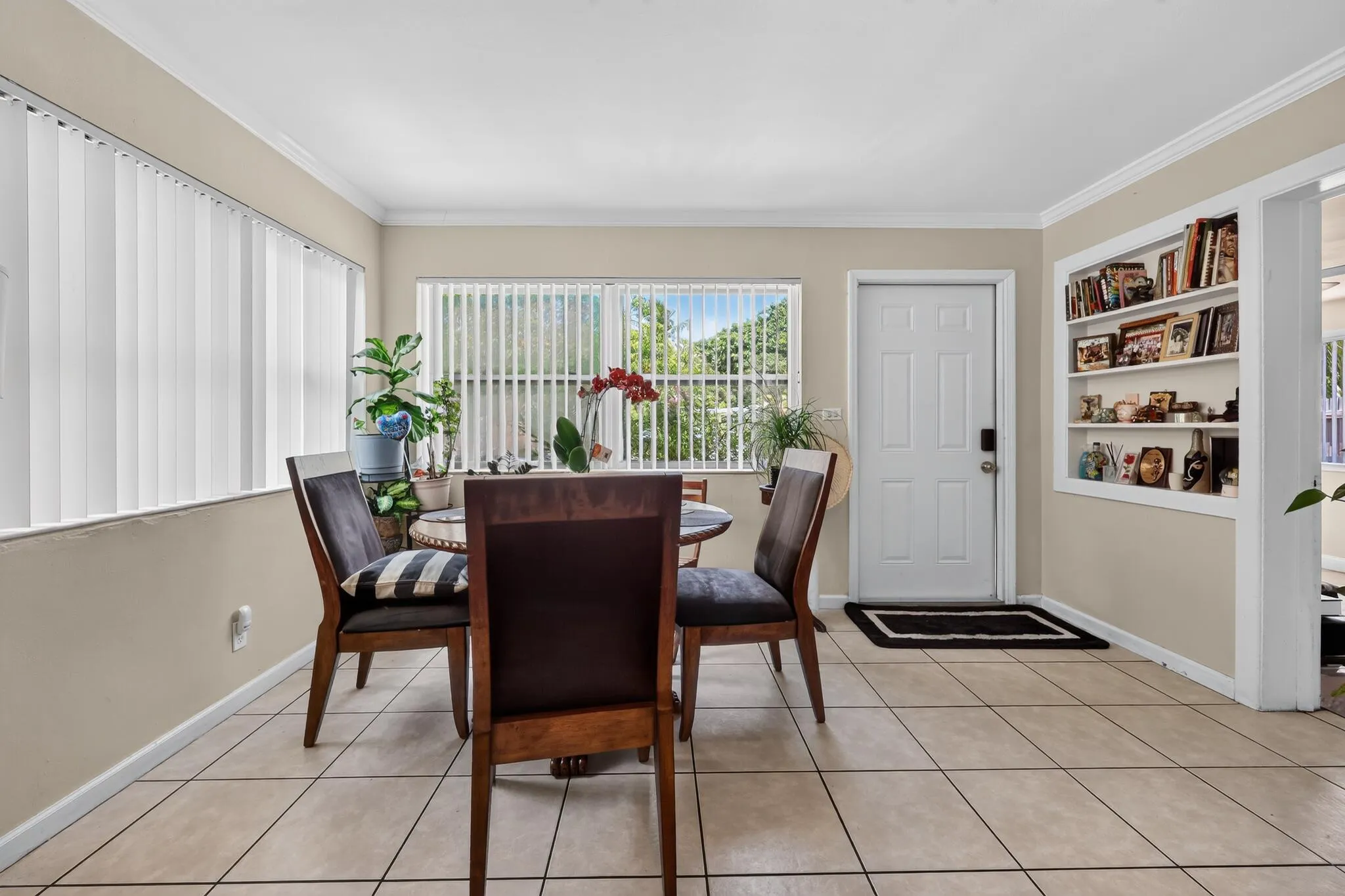 22_1213_14th_Ave_S-Dining_room-0042