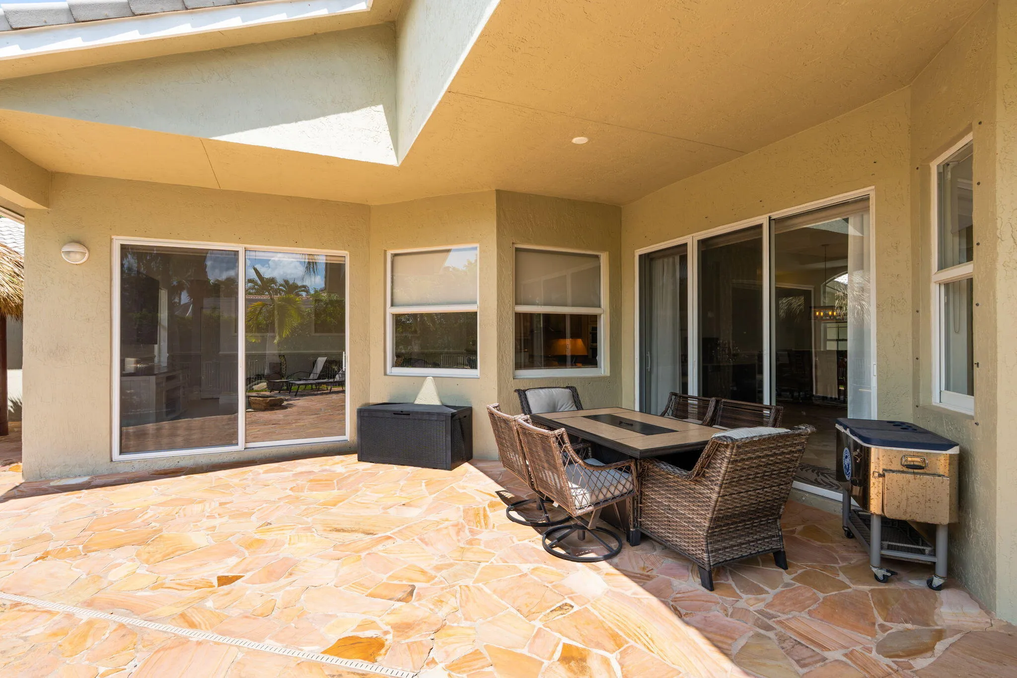 46-web-or-mls-A7406144