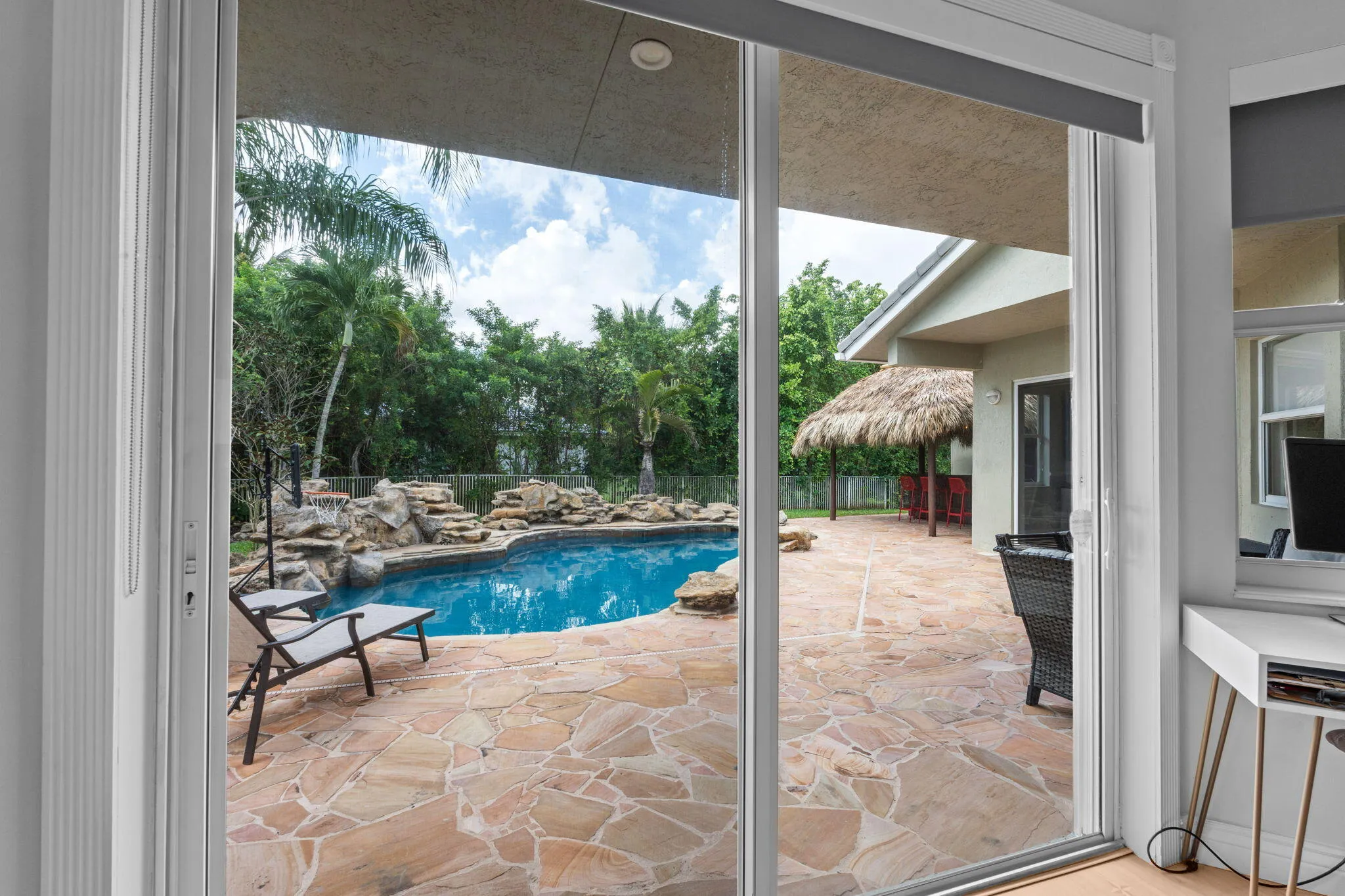 25-web-or-mls-A7406090