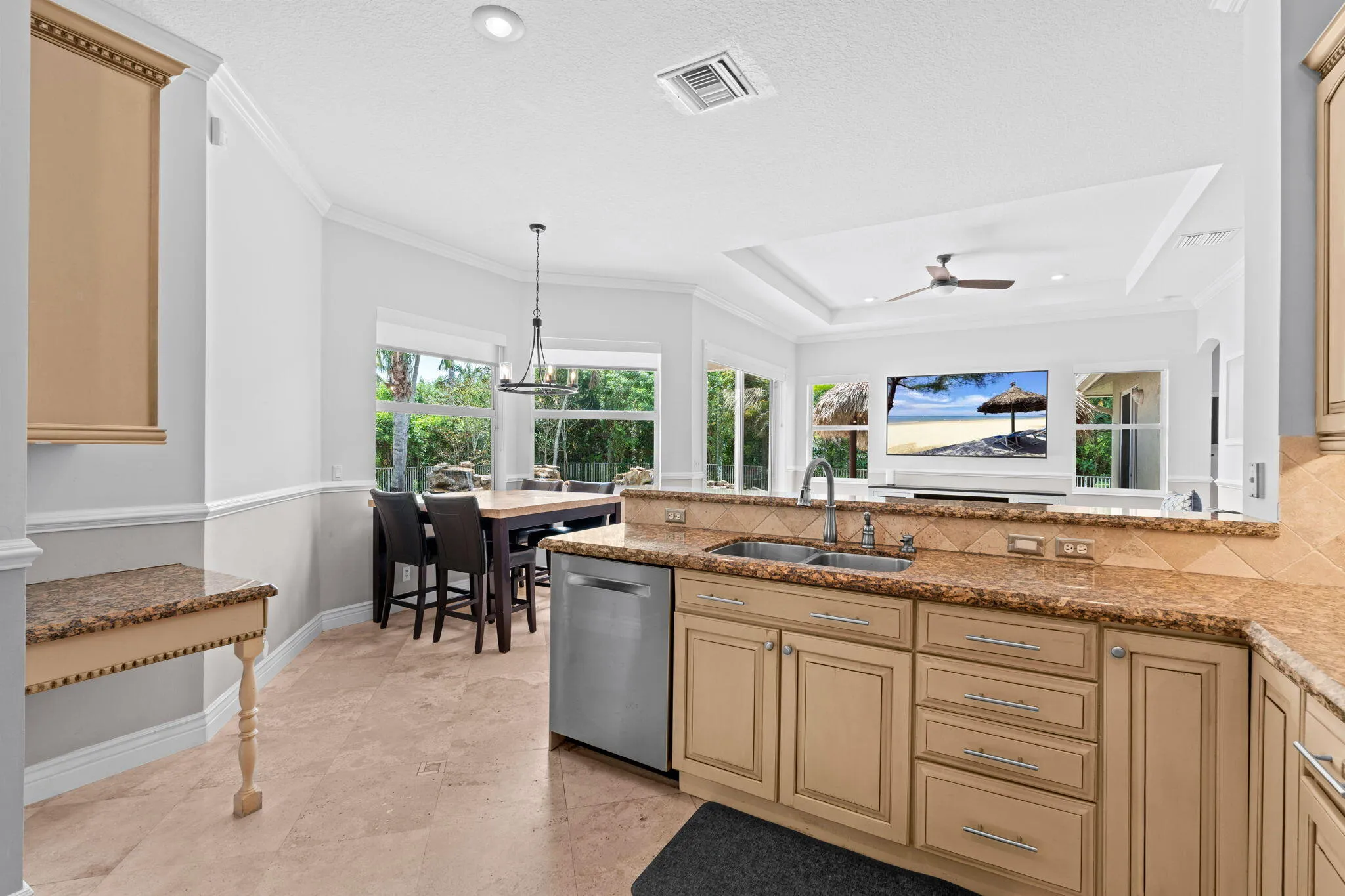 15-web-or-mls-A7406165