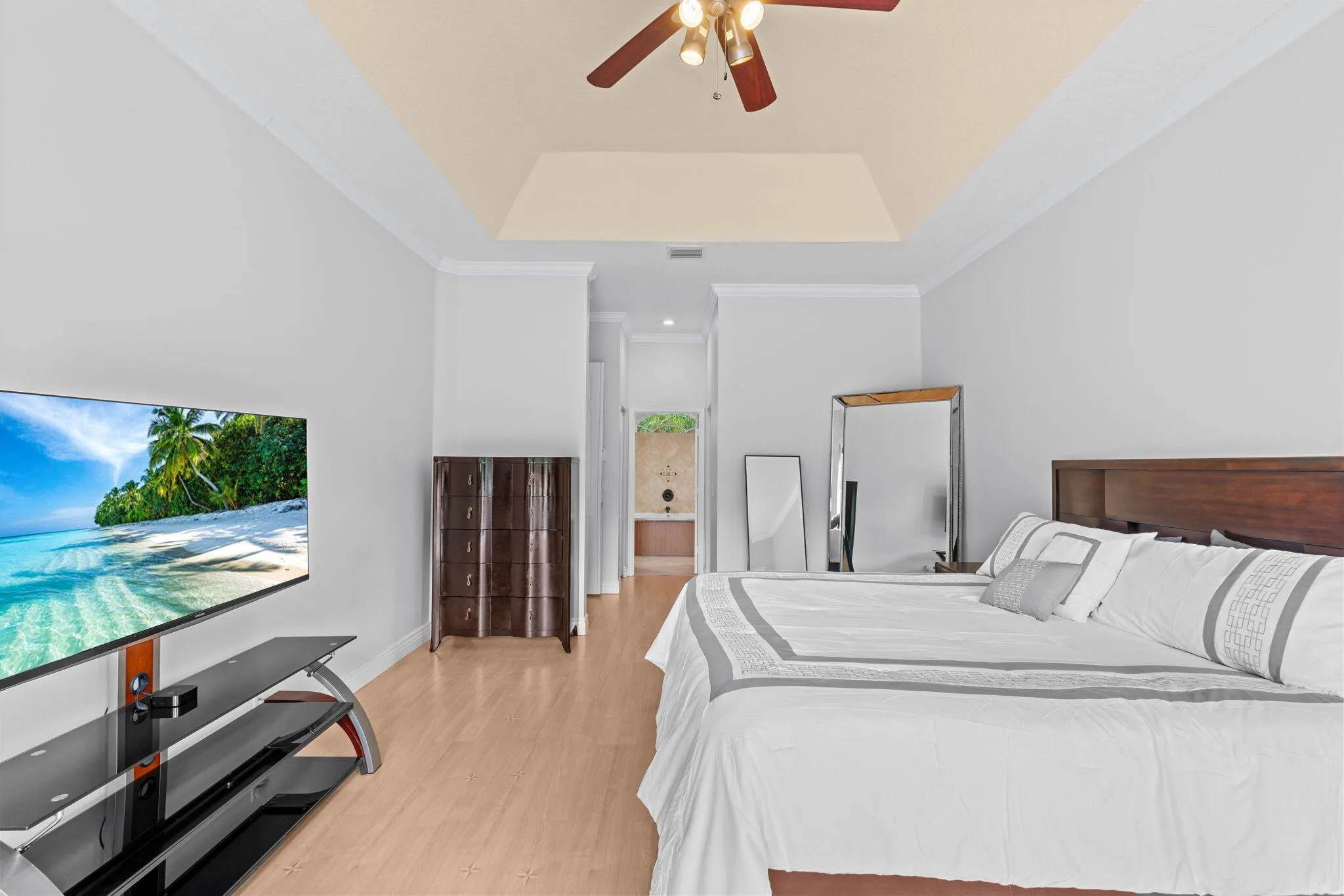 24-web-or-mls-A7406093