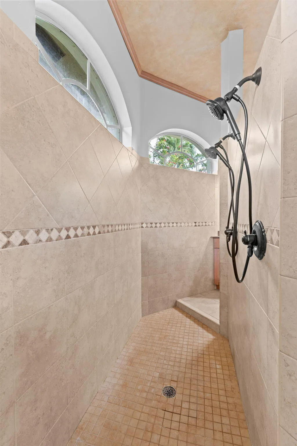 30-web-or-mls-A7406108