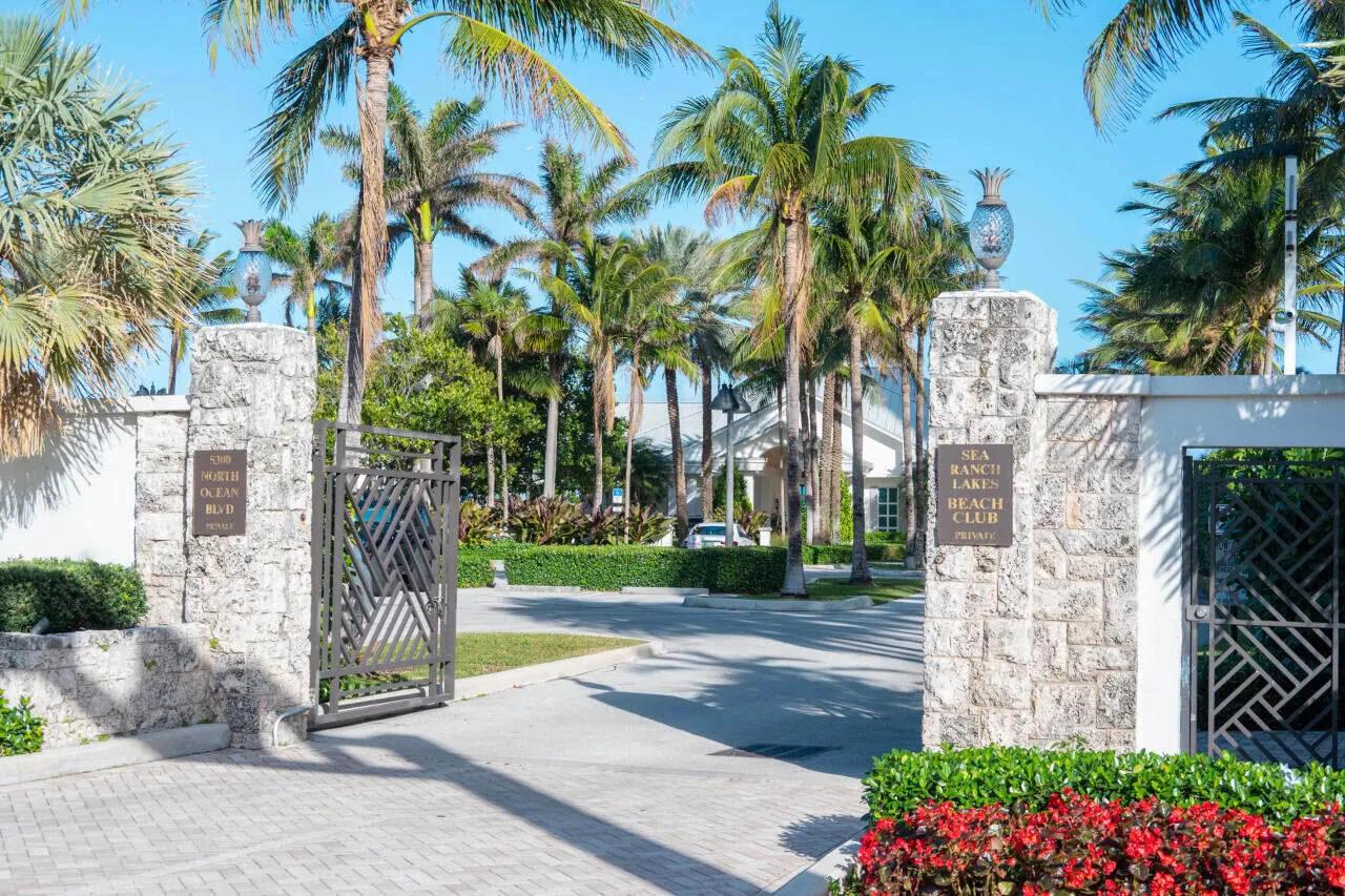 Beach Club Entrance