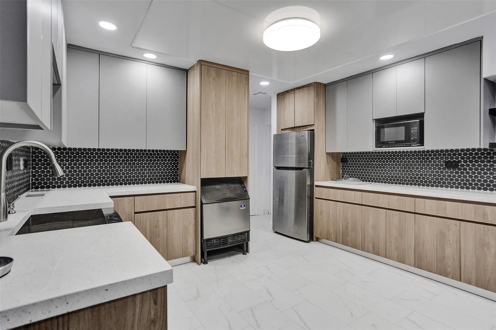 Clubhouse updated kitchen!