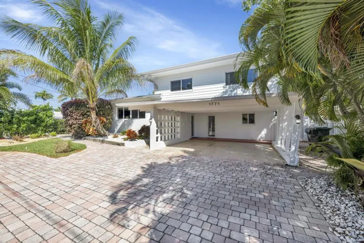 1771 NE 35th St Oakland Park 00008