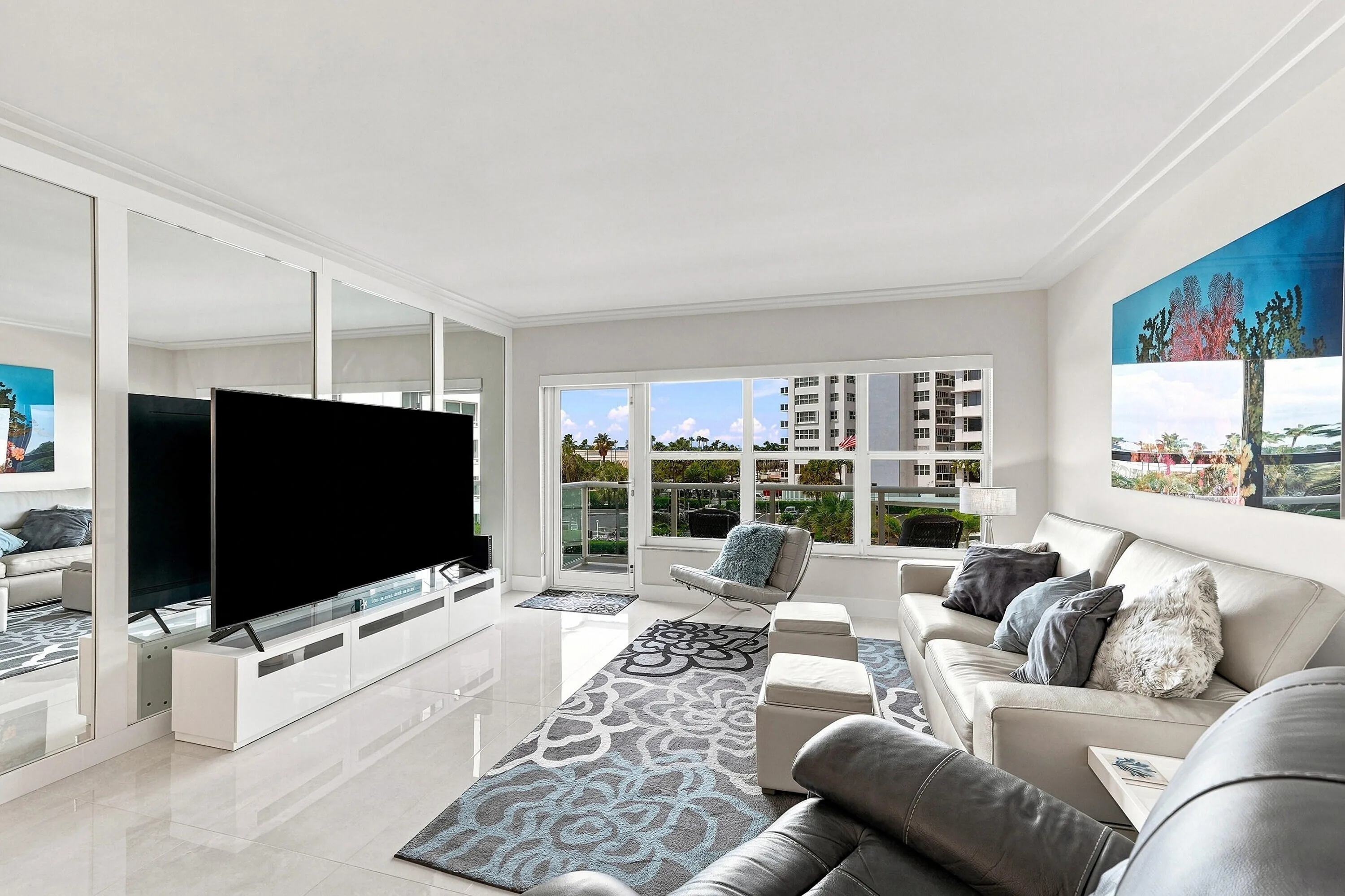 48_living room
