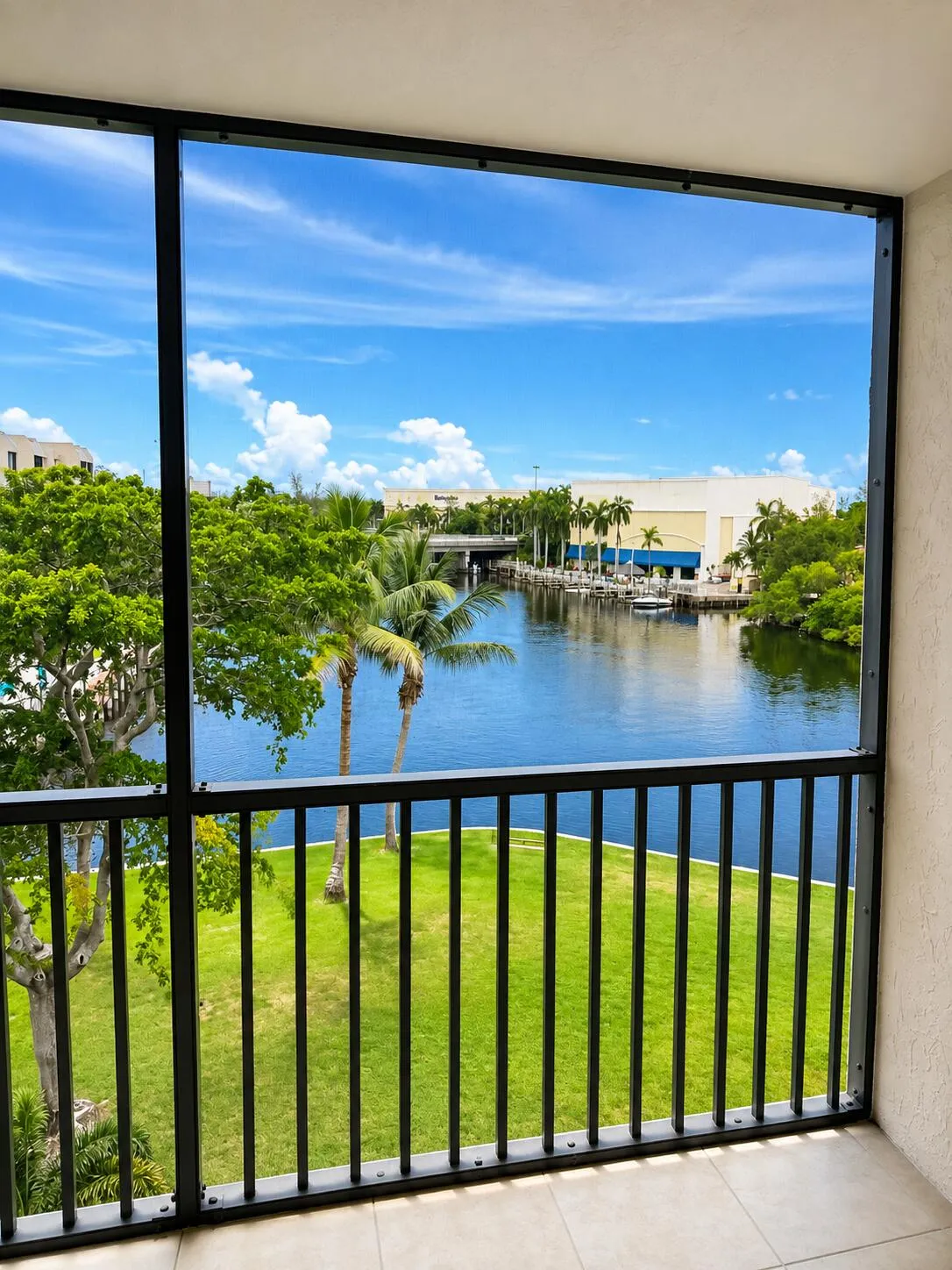 7 Royal Palm Way (13)