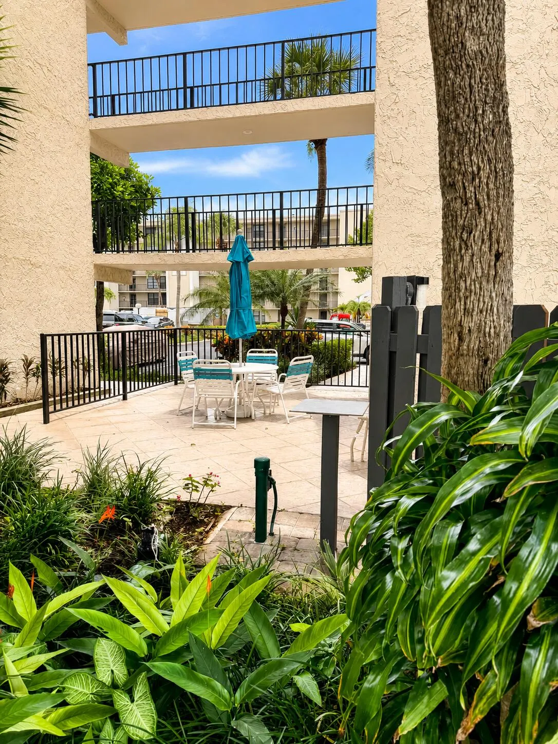 7 Royal Palm Way (4)