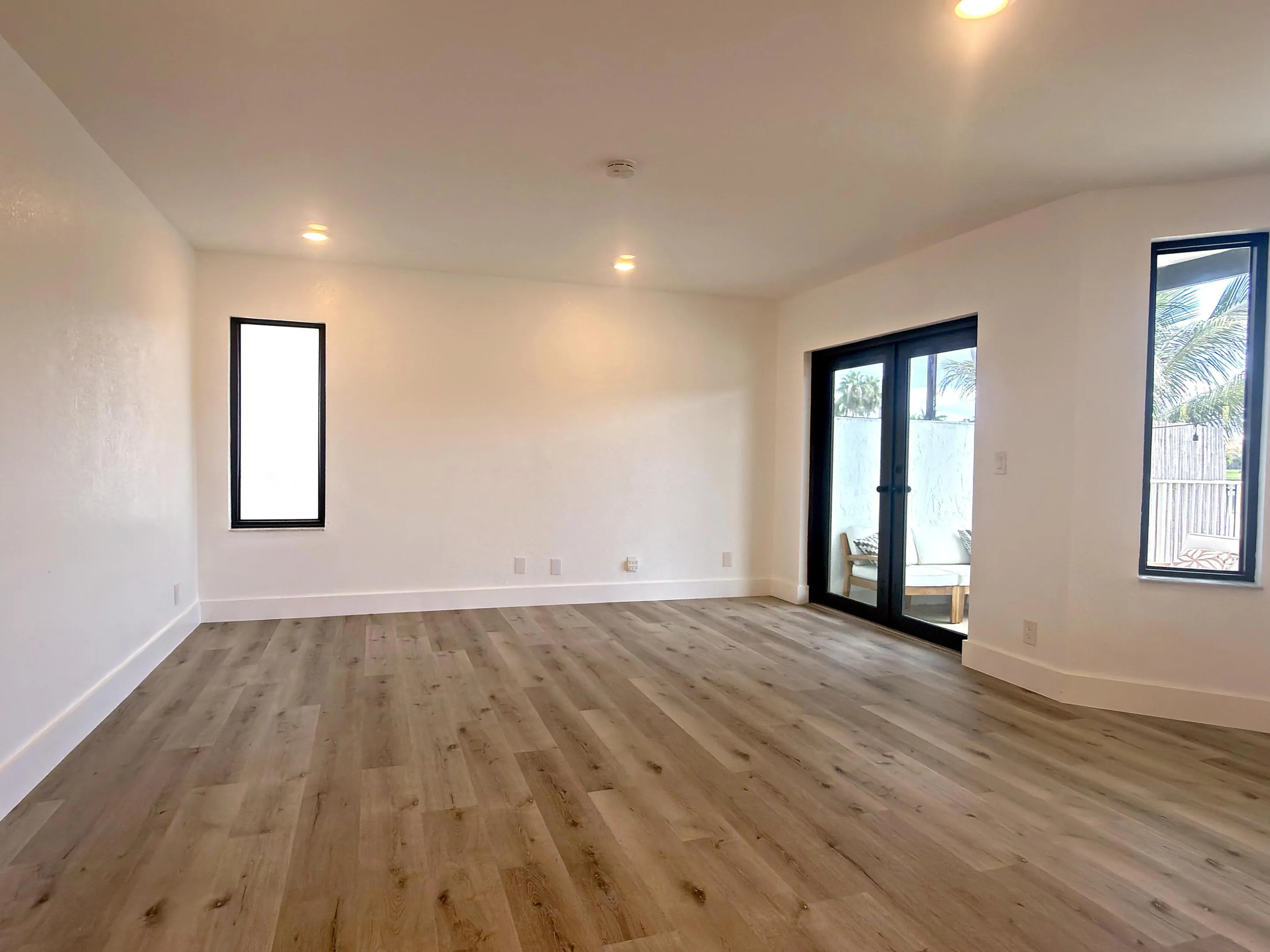 Dining_room_HDR