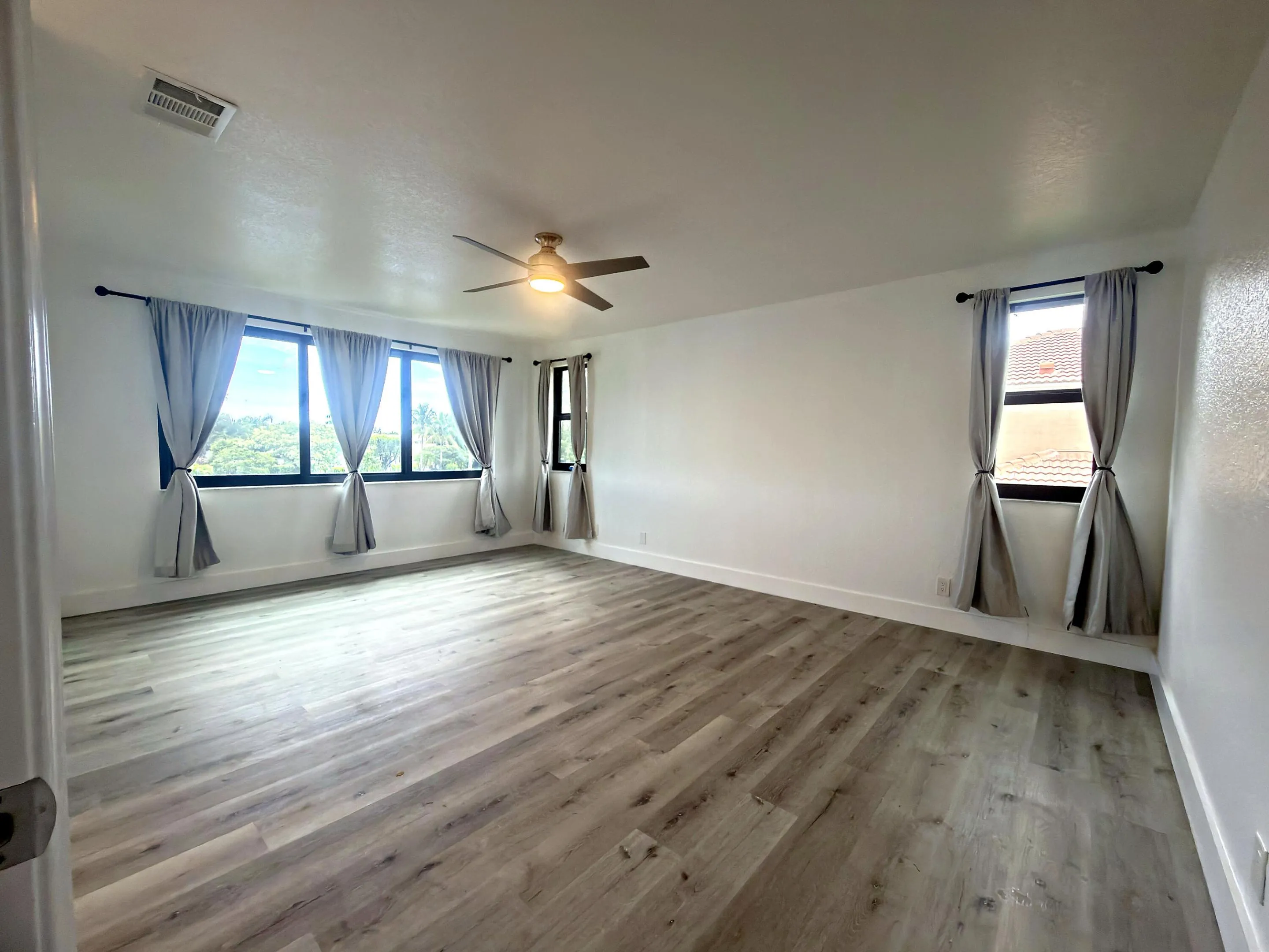 bedroom_HDR
