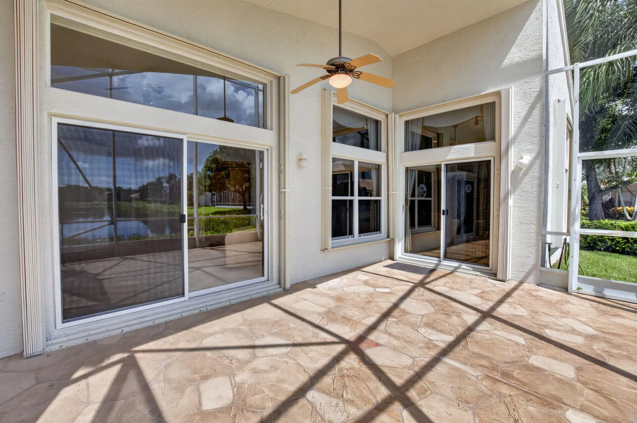 COVERED/EXTENDED/SCREENED-IN LANAI