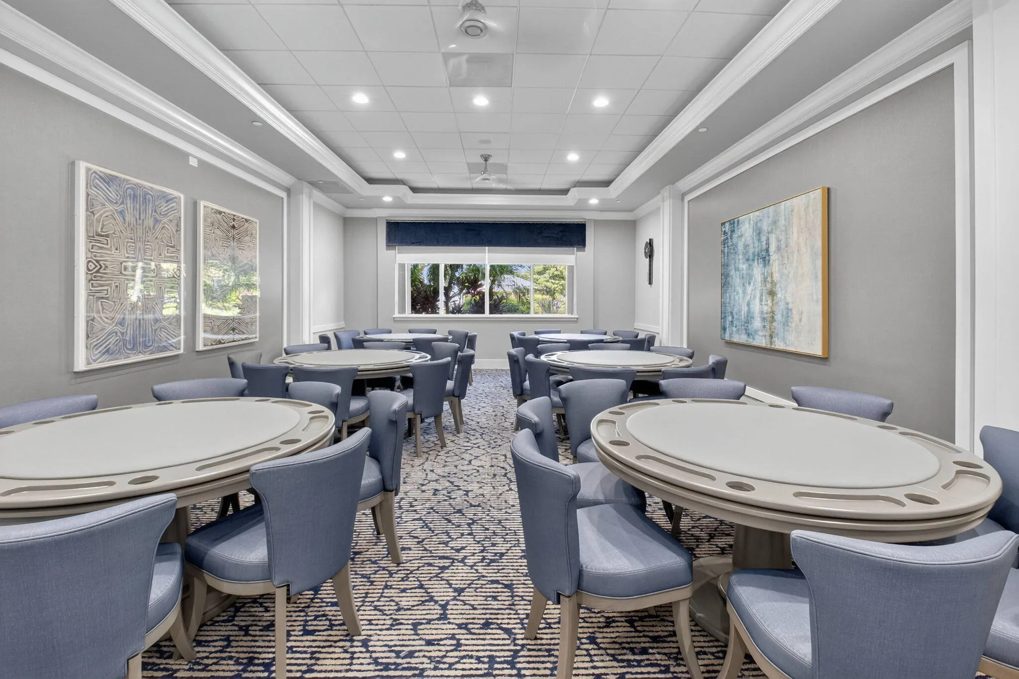 POKER ROOM