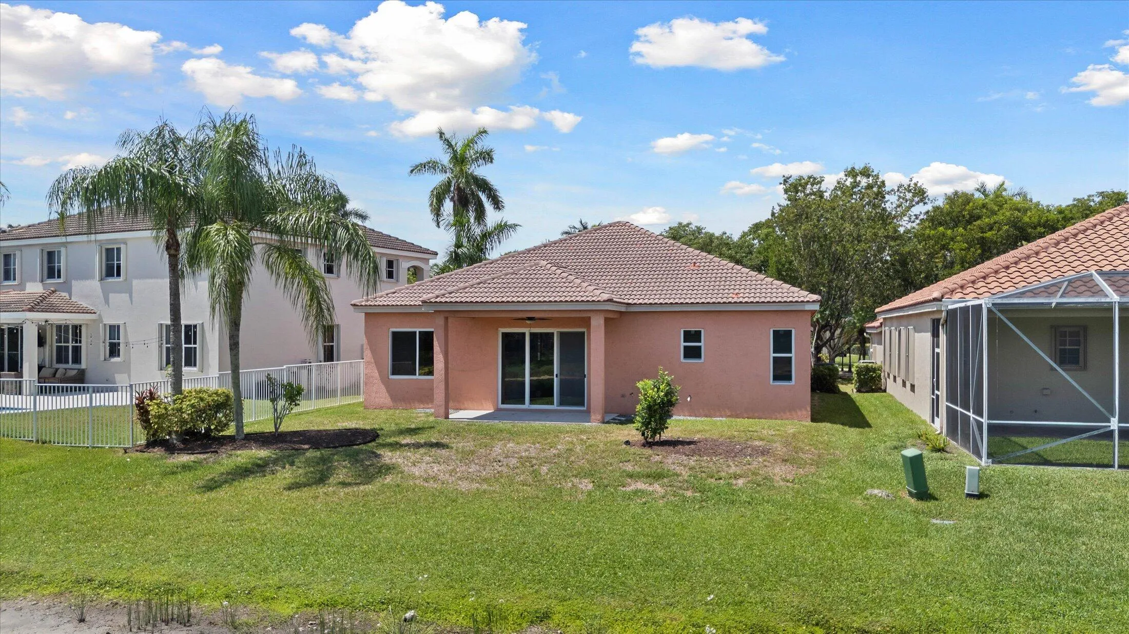 37-37-886 Sunflower Circle, Weston-20
