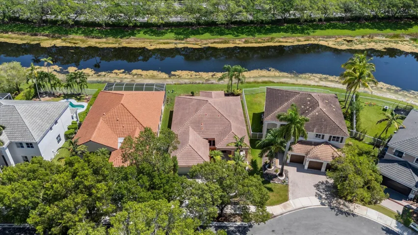 39-39-886 Sunflower Circle, Weston-2