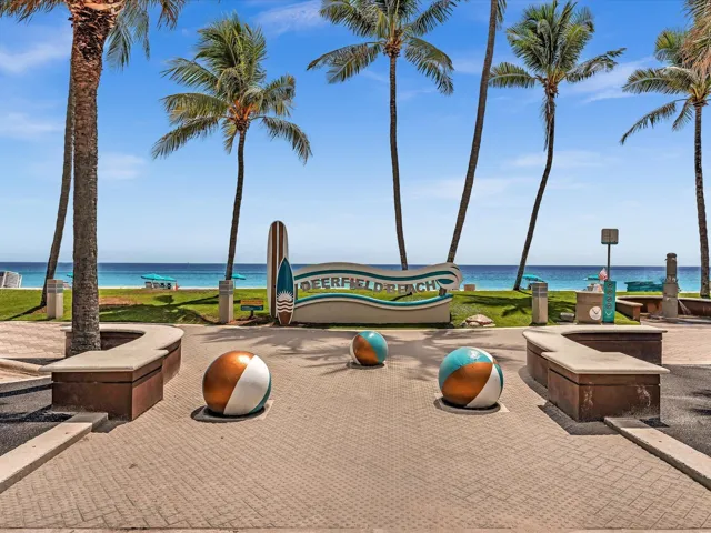 Deerfield Beach 2 blocks away