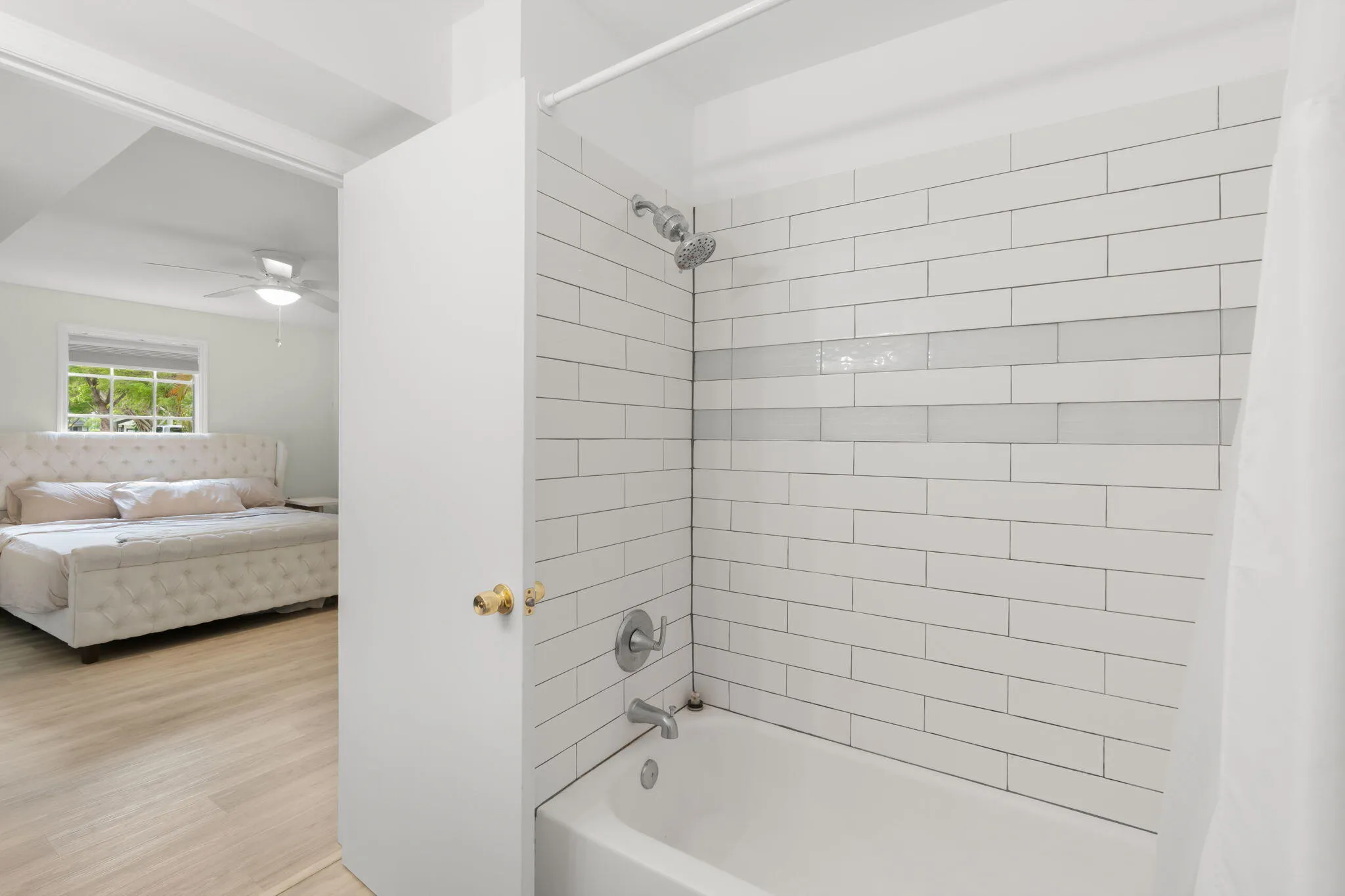 20-web-or-mls-5063 Heatherhill Ln 6, Boc