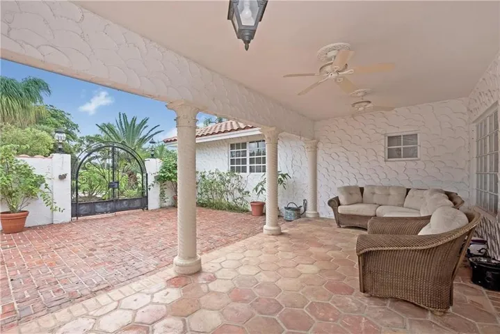 4903 woodlands 19