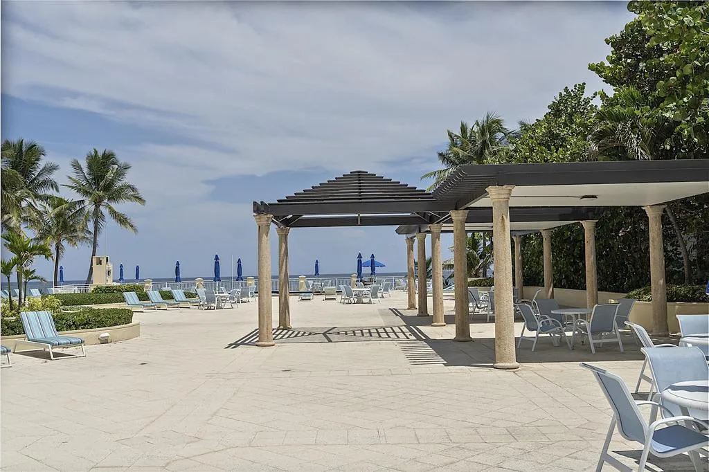 3745 S. Ocean Boulevard, Palm Beach - am