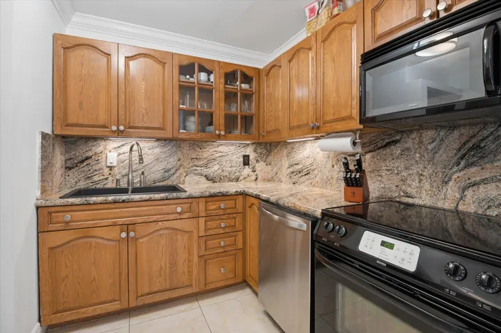 06-Bounahra-6287 Bay Club Dr #2-6