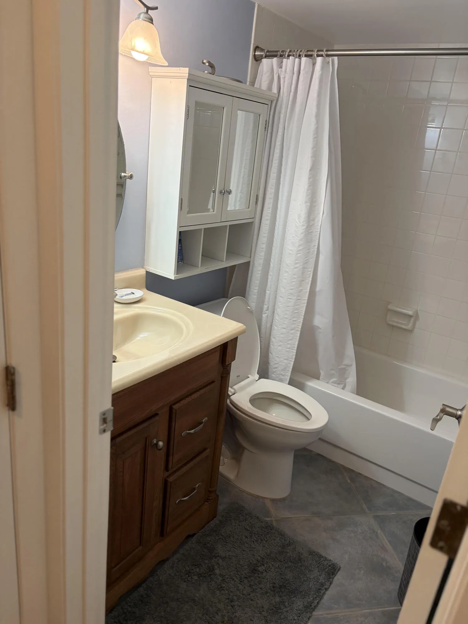 Jupiter Bay D204 bathroom 2