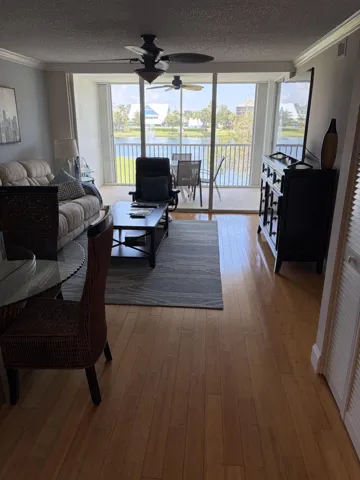 Jupiter Bay D204 great room