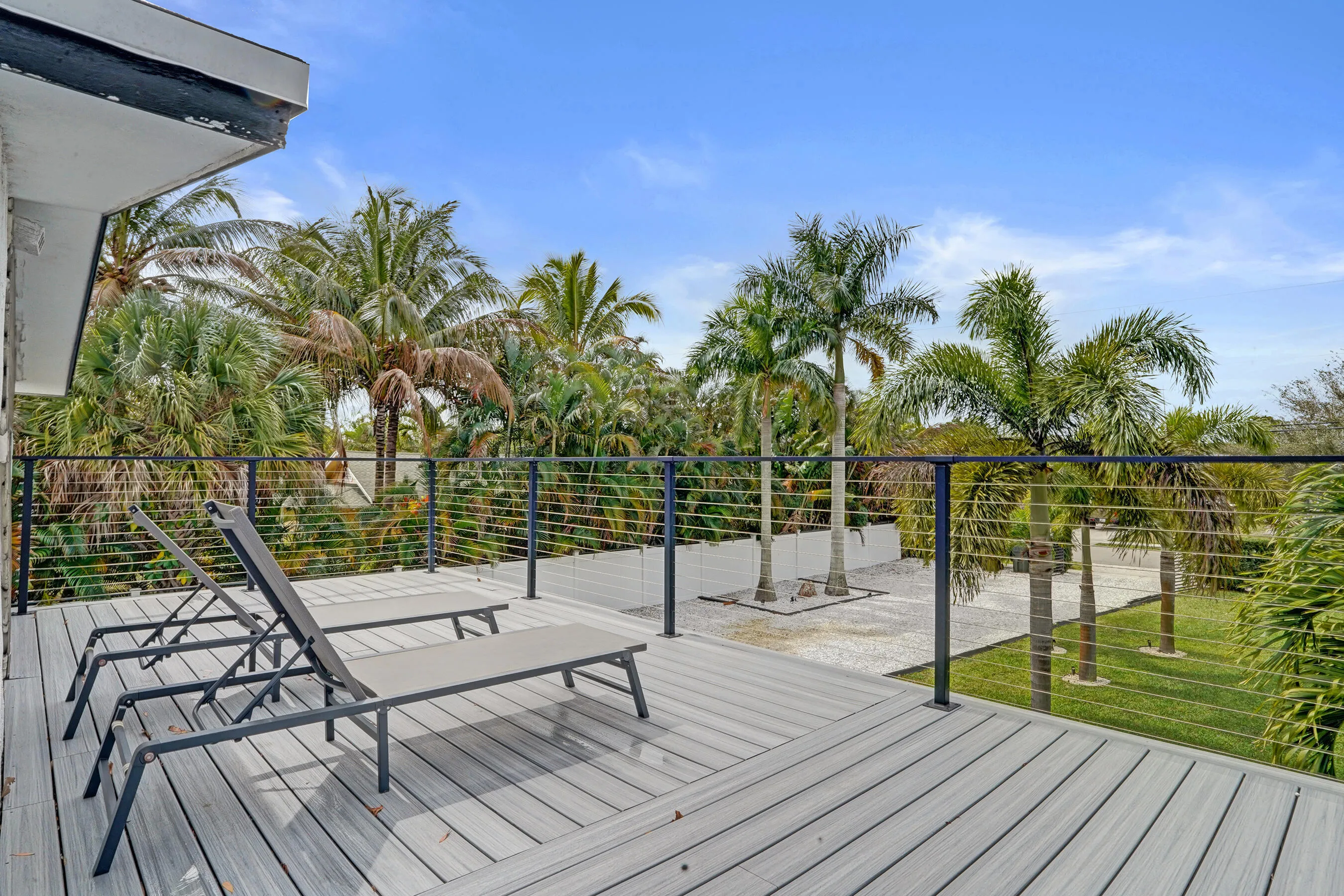 Deck View