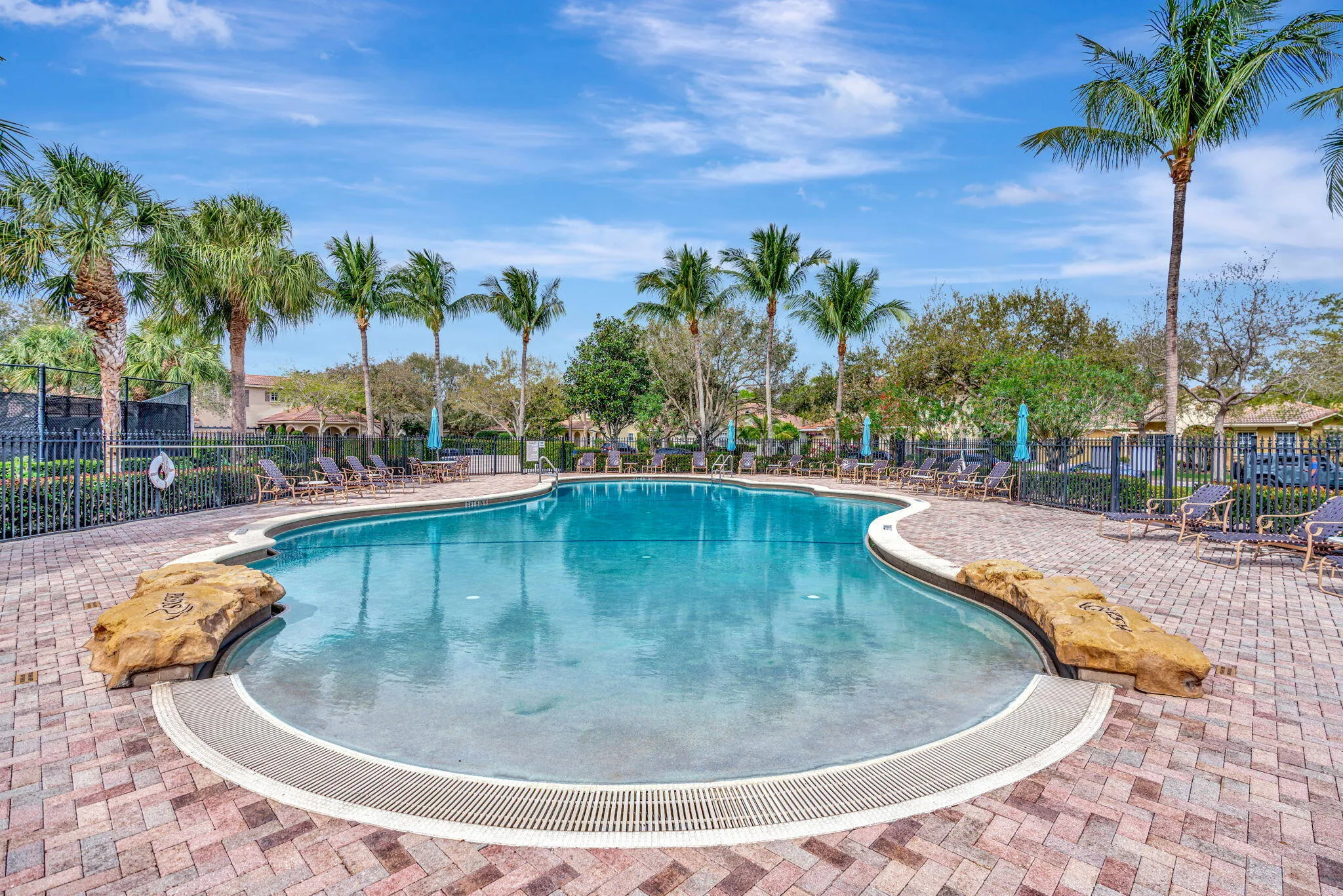 paseos pool 1 (2025_02_21 18_55_32 UTC)
