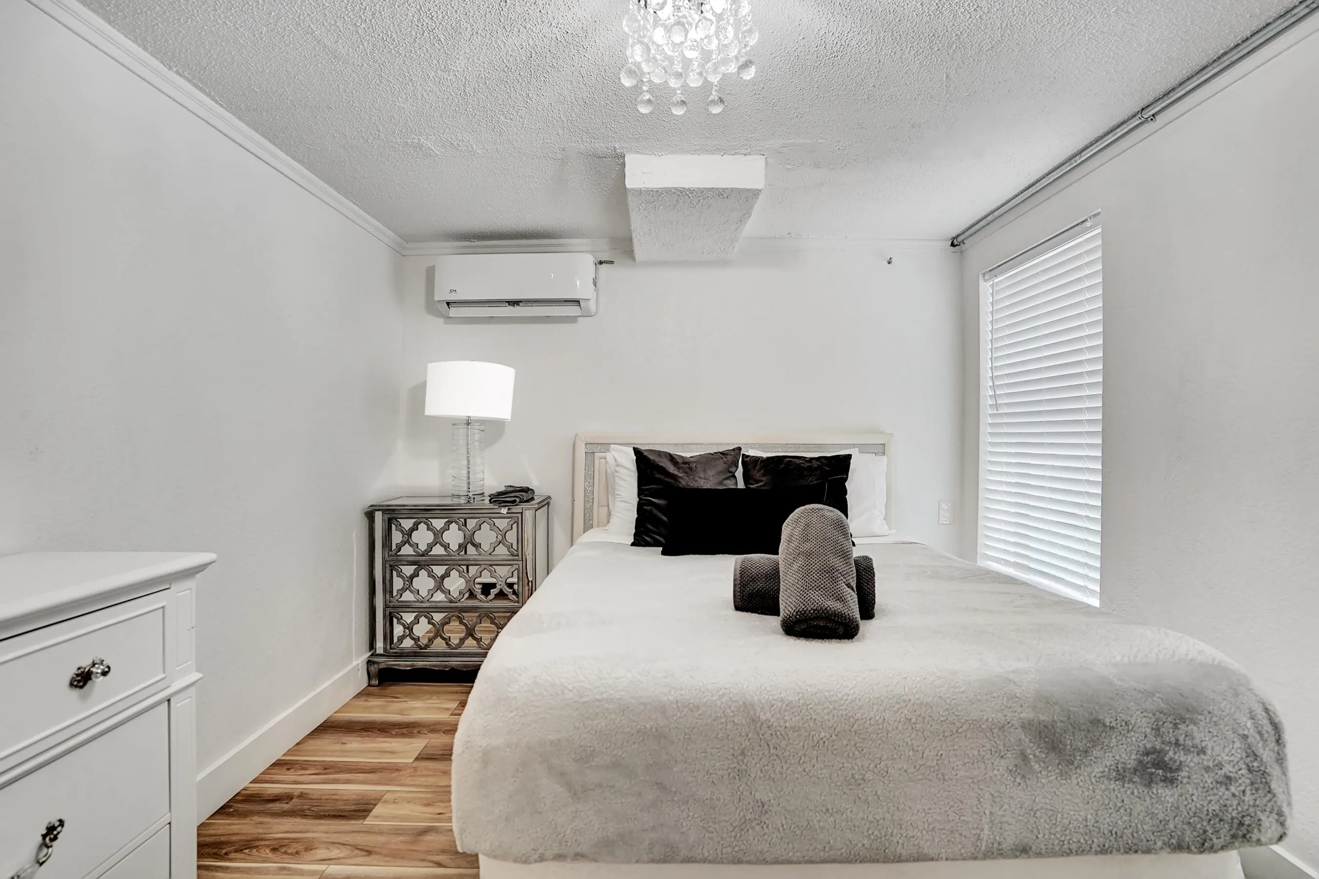 Bedroom 2 LL