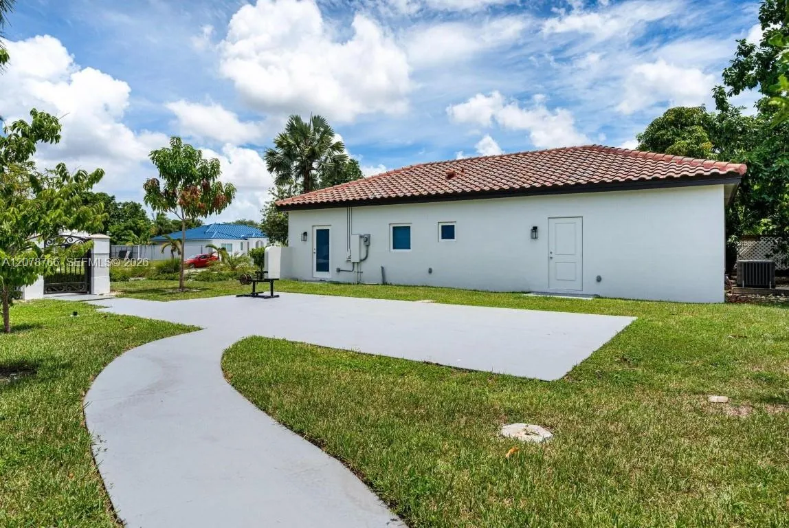 Property photo 46