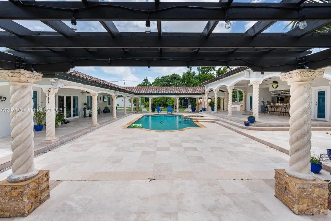 Property photo 18