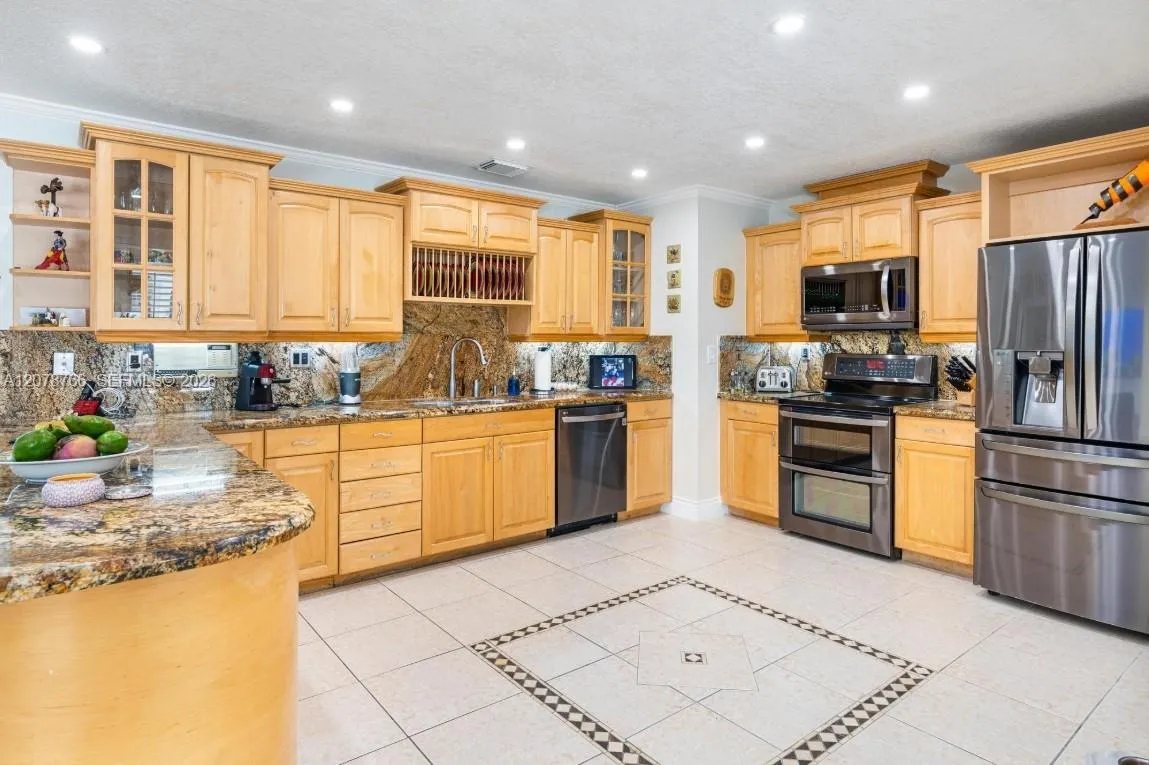 Property photo 12