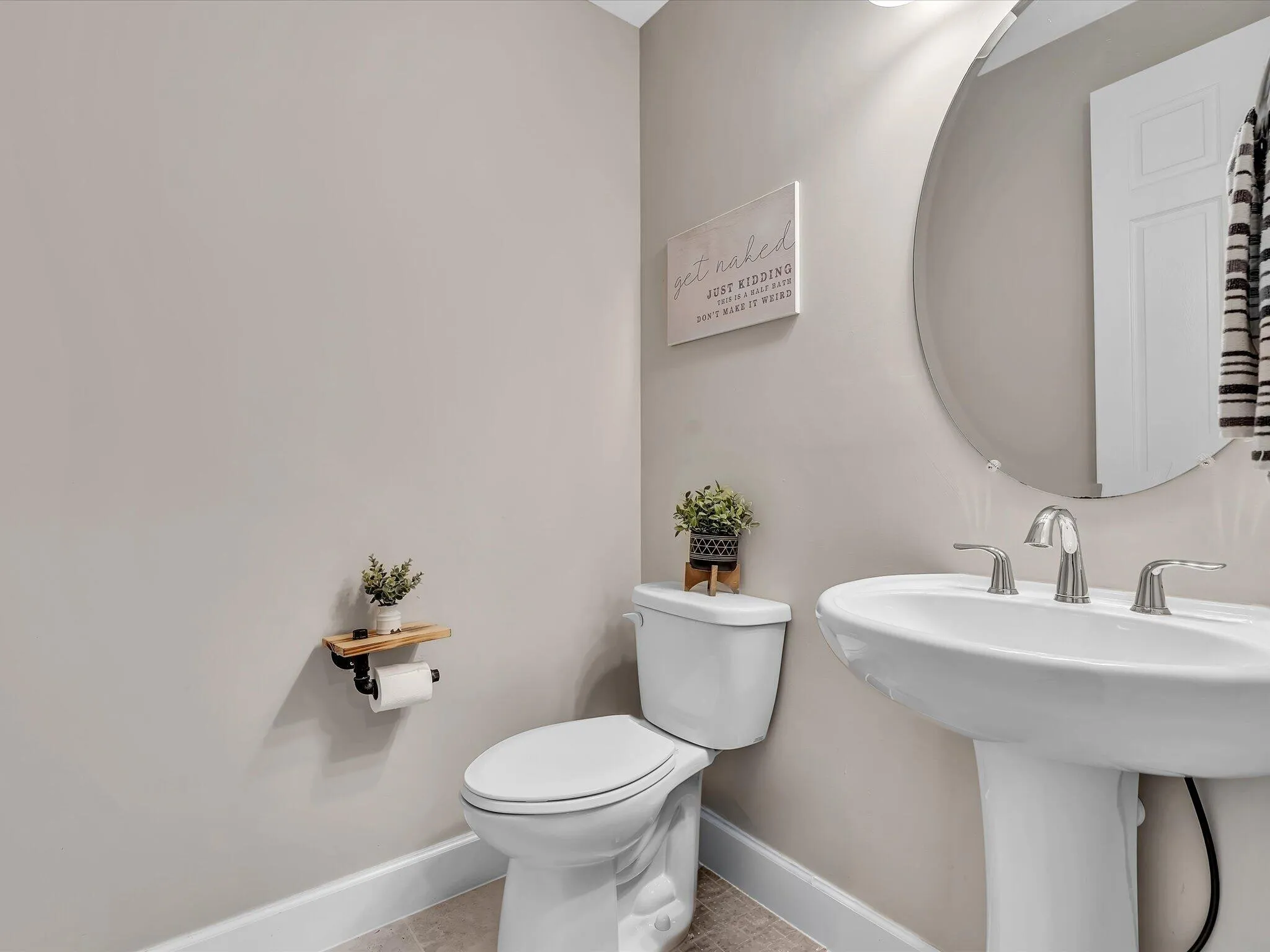 Guest Bathroom, Down Stairs