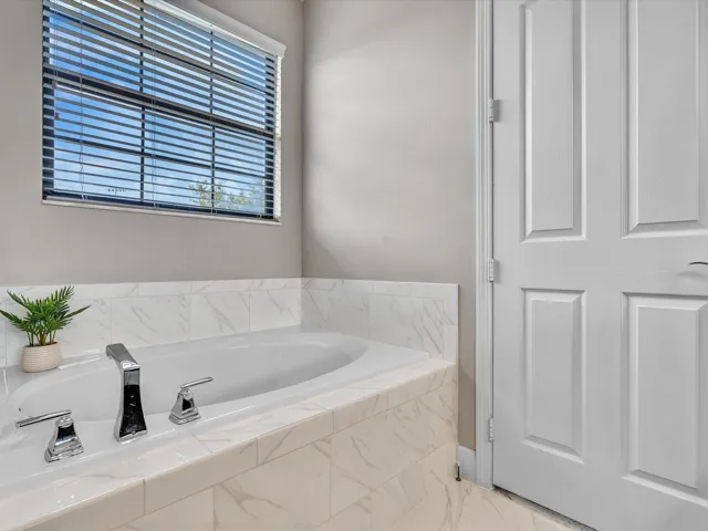 Soak Tub in Primary Bath