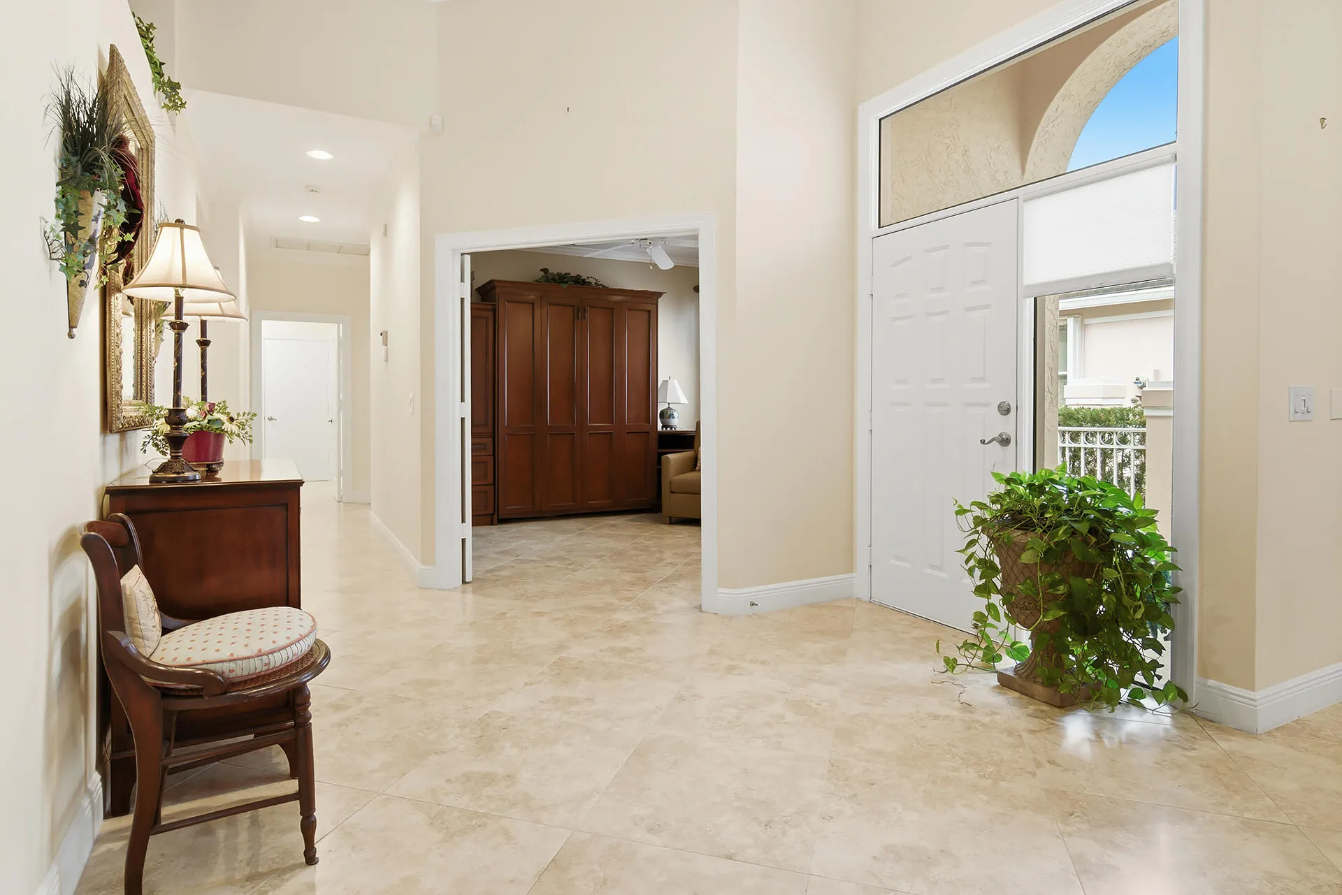 221-GREEN-POINT-CIRCLE-33418-036