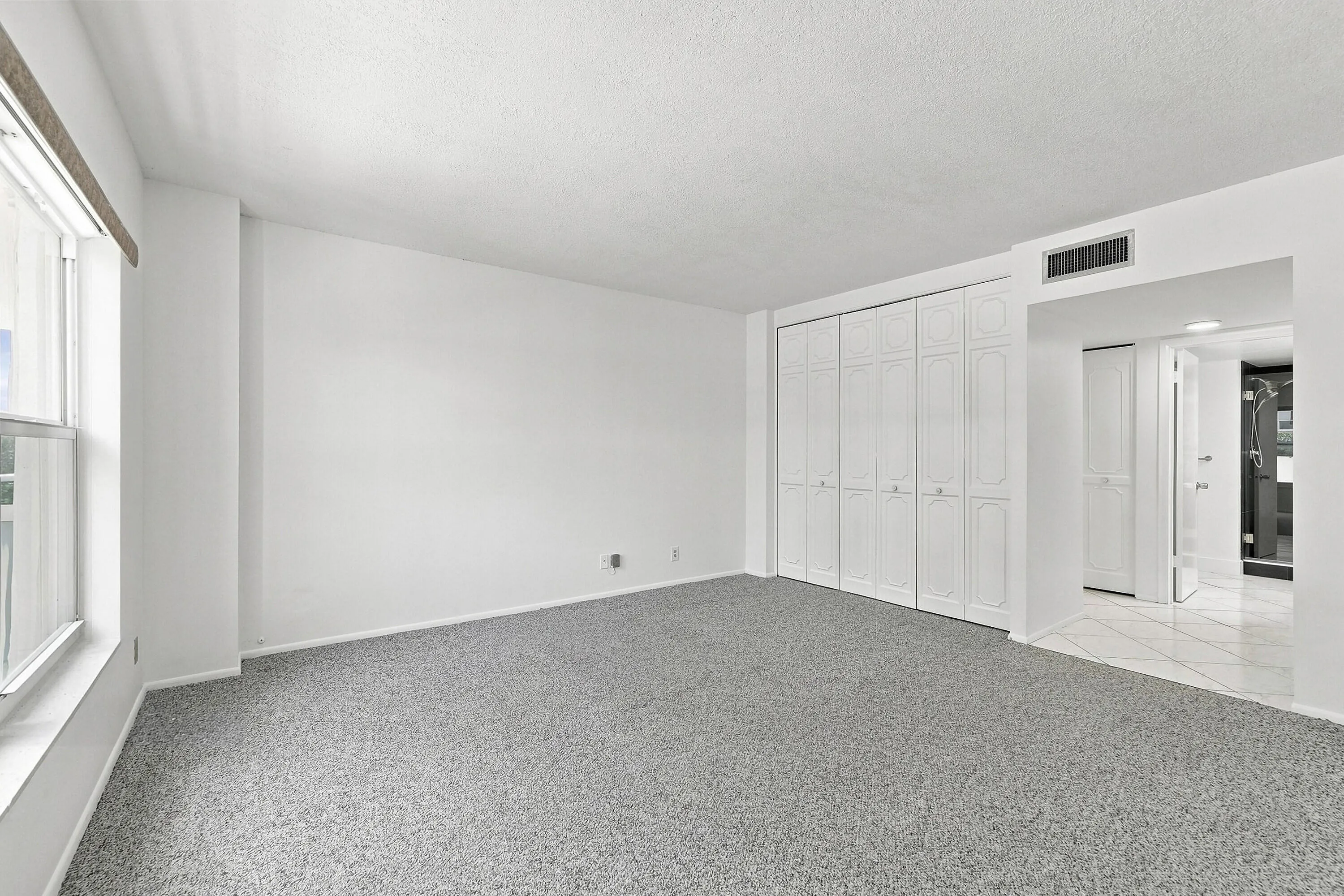54_primary bedroom