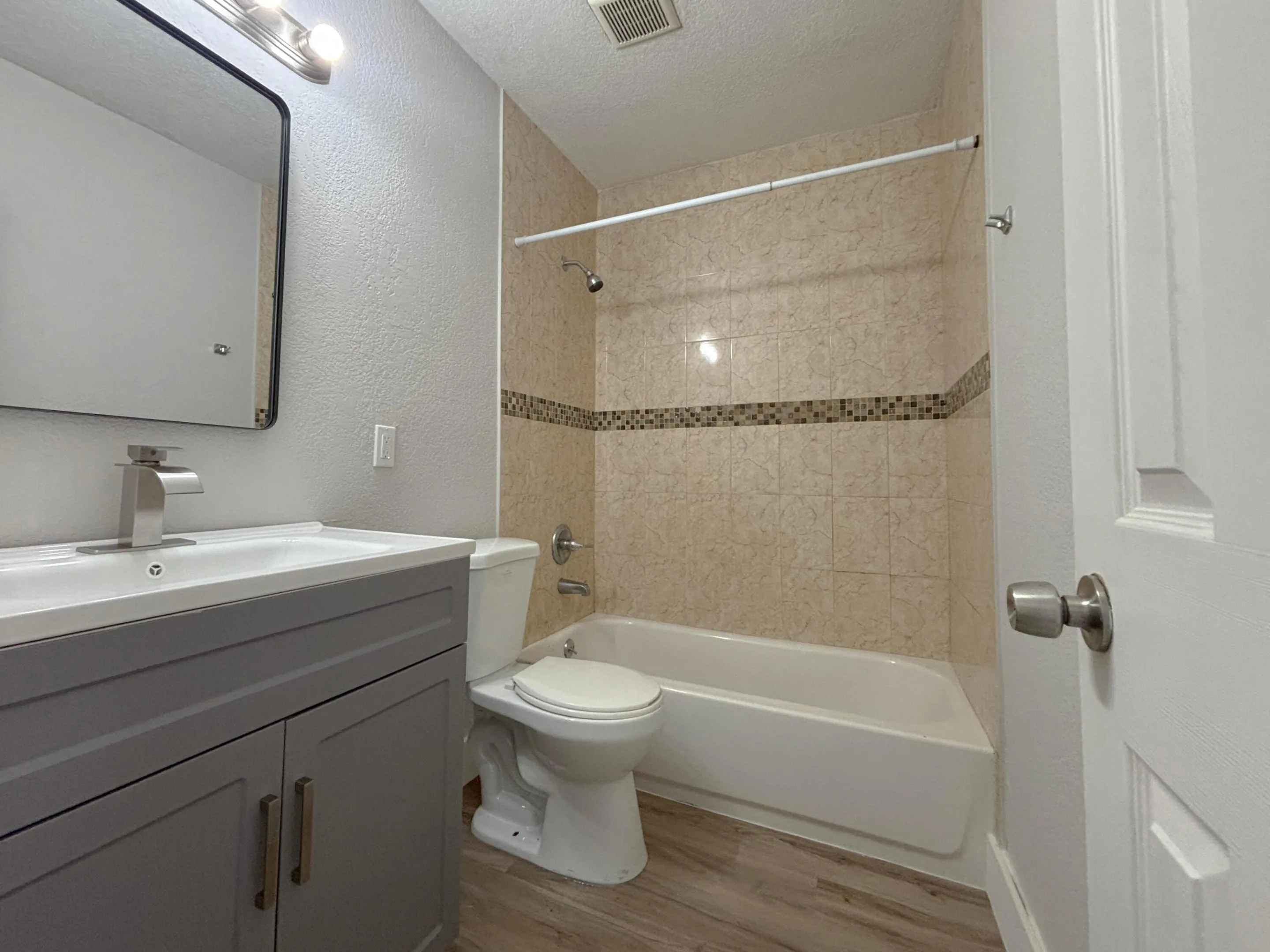 Final Pictures_6720 SW 17th St_032