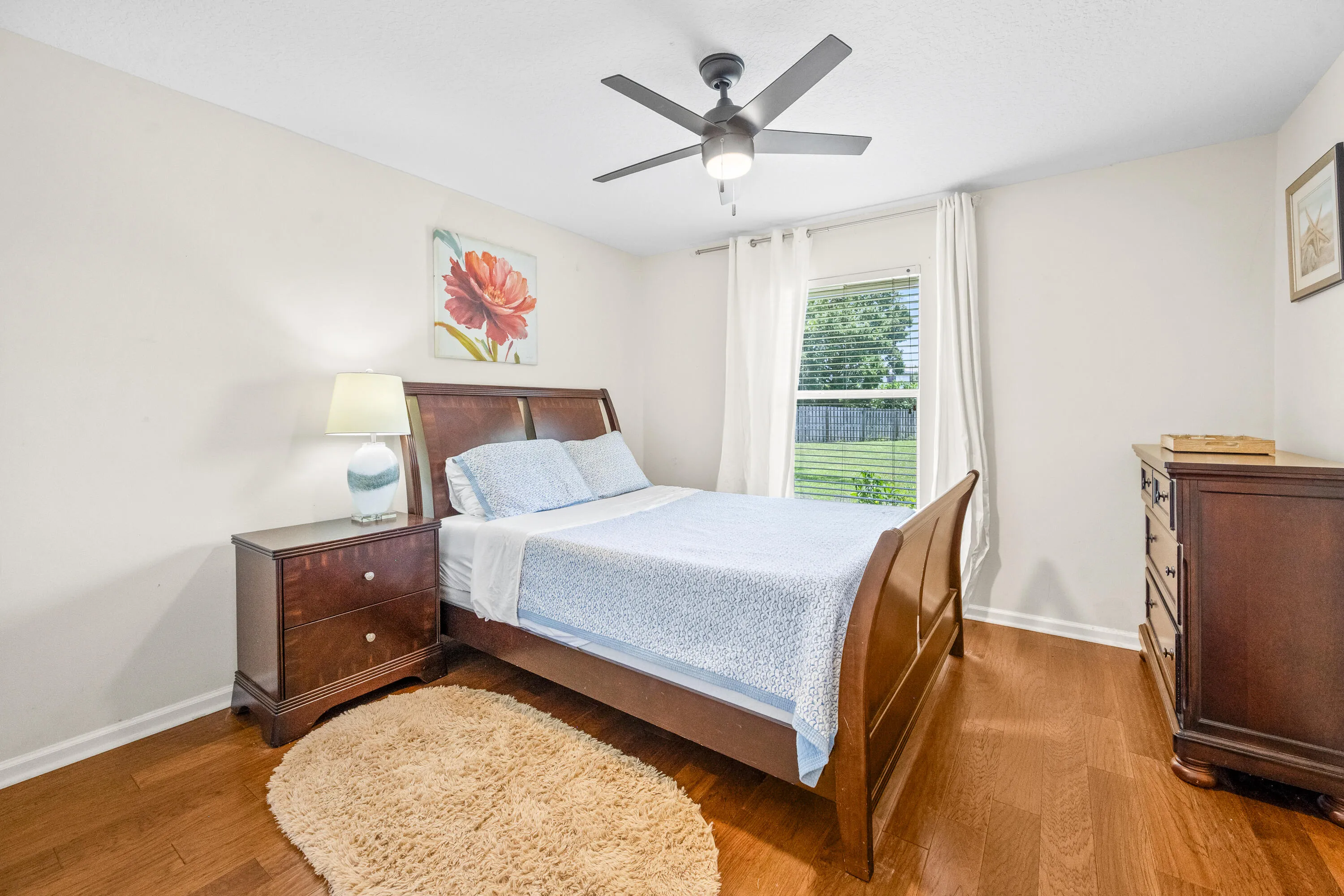 Queen bedroom