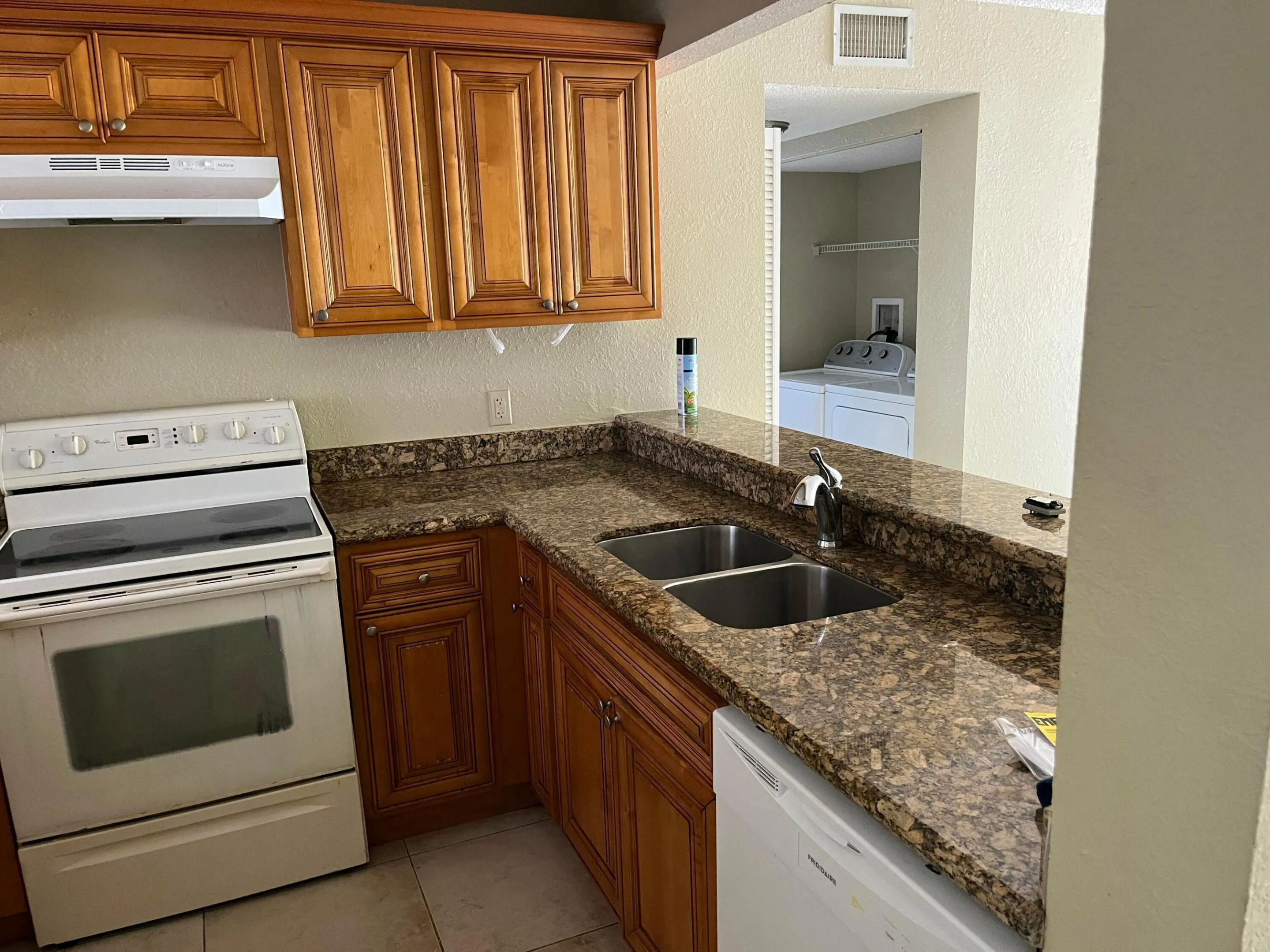 Balfour kitchen laundry