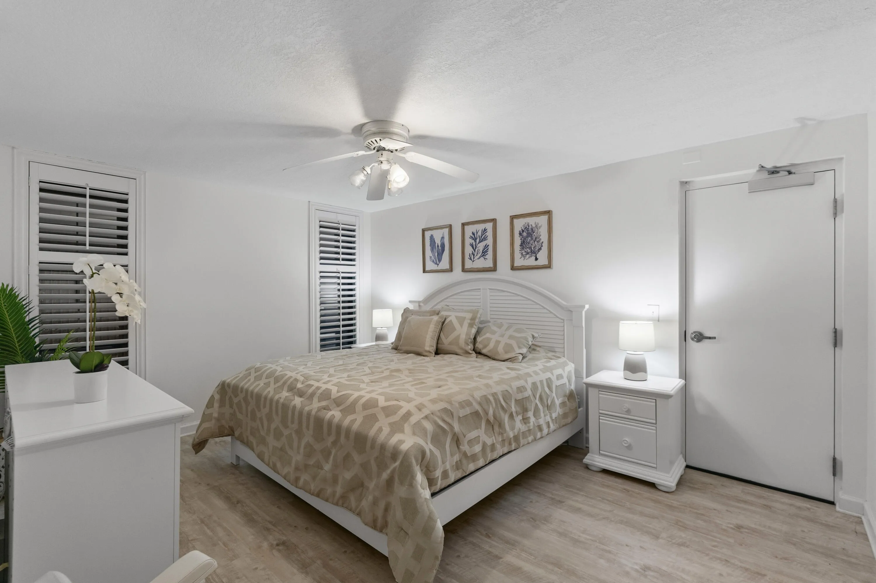 ATRIUM BEDROOM #3
