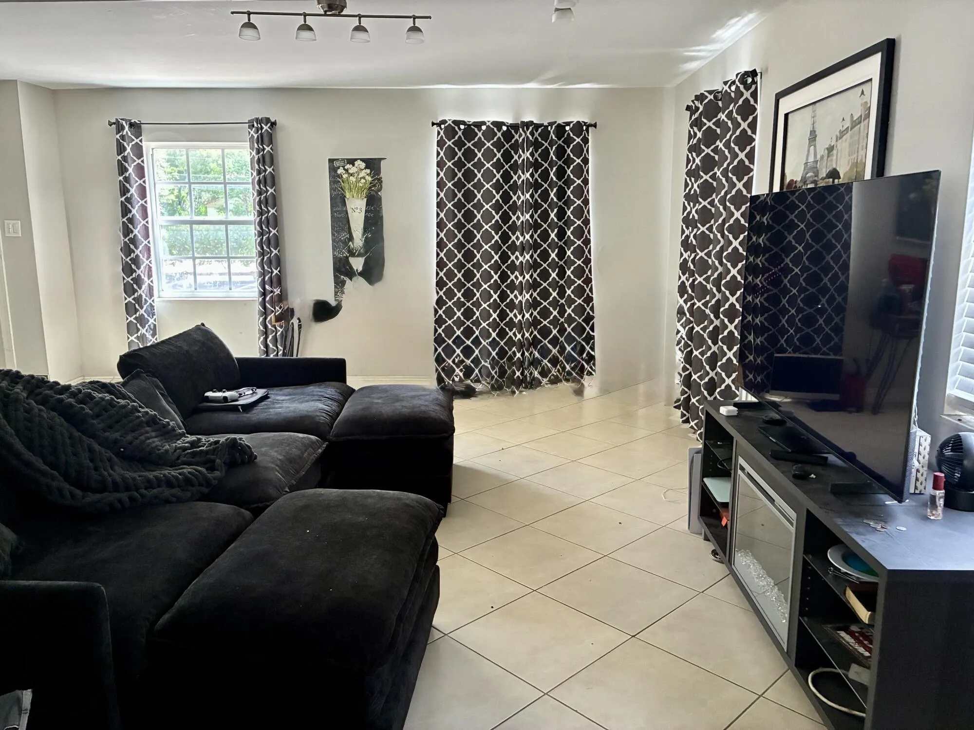 Living Area 2